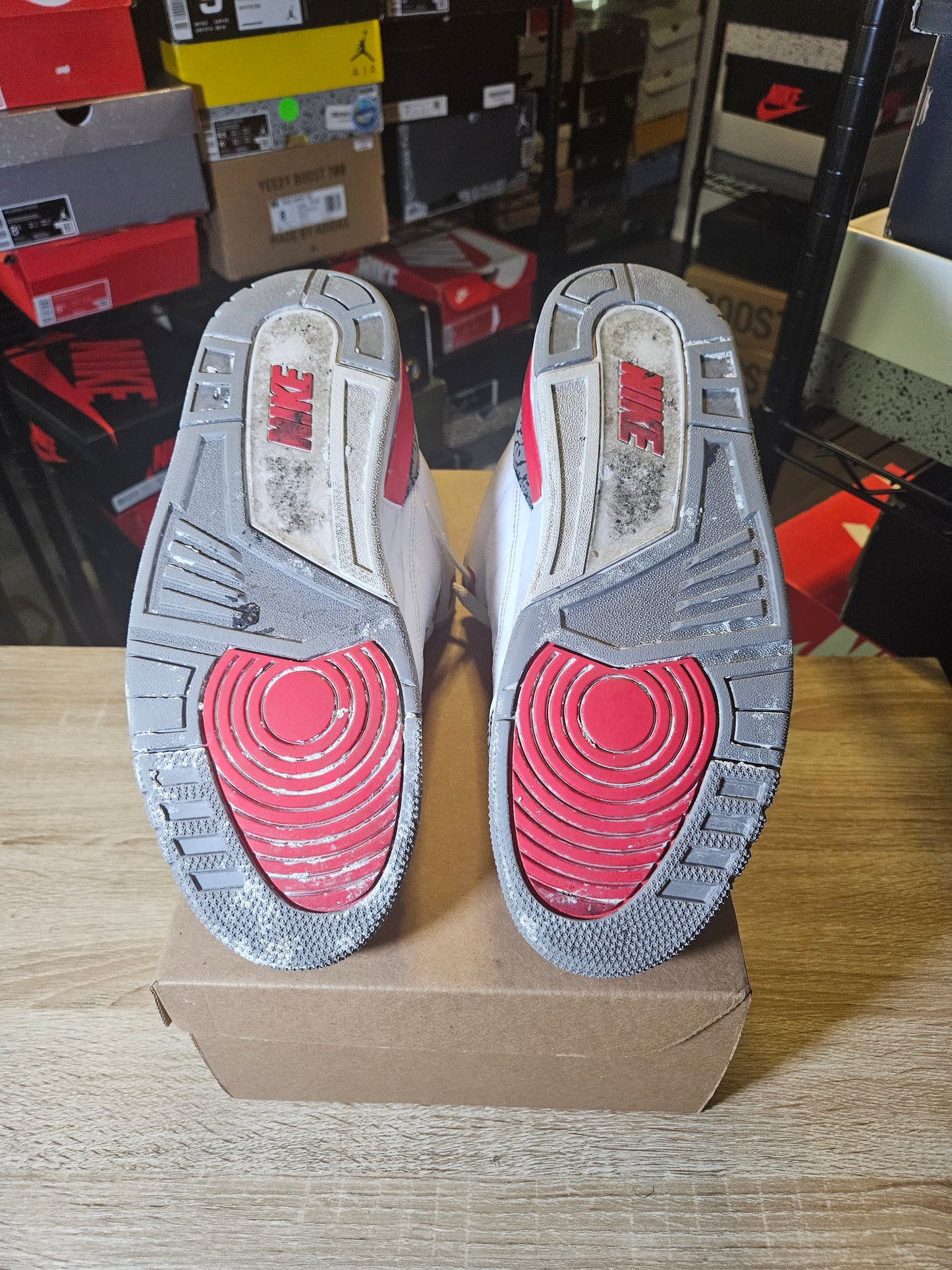 Size 10 - AJ 3 Retro Mid Fire Red