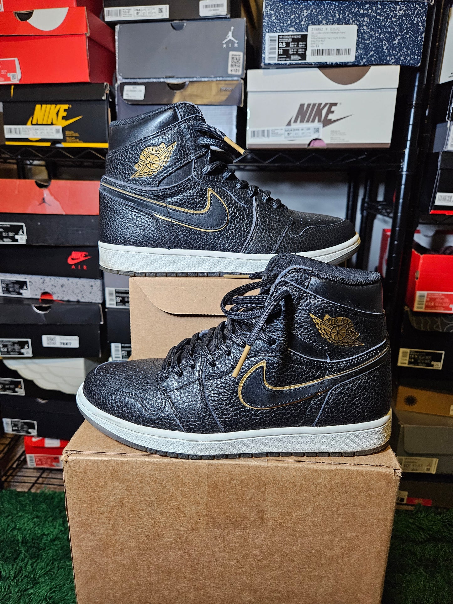 Size 9 - AJ 1 Retro OG High City of Flight