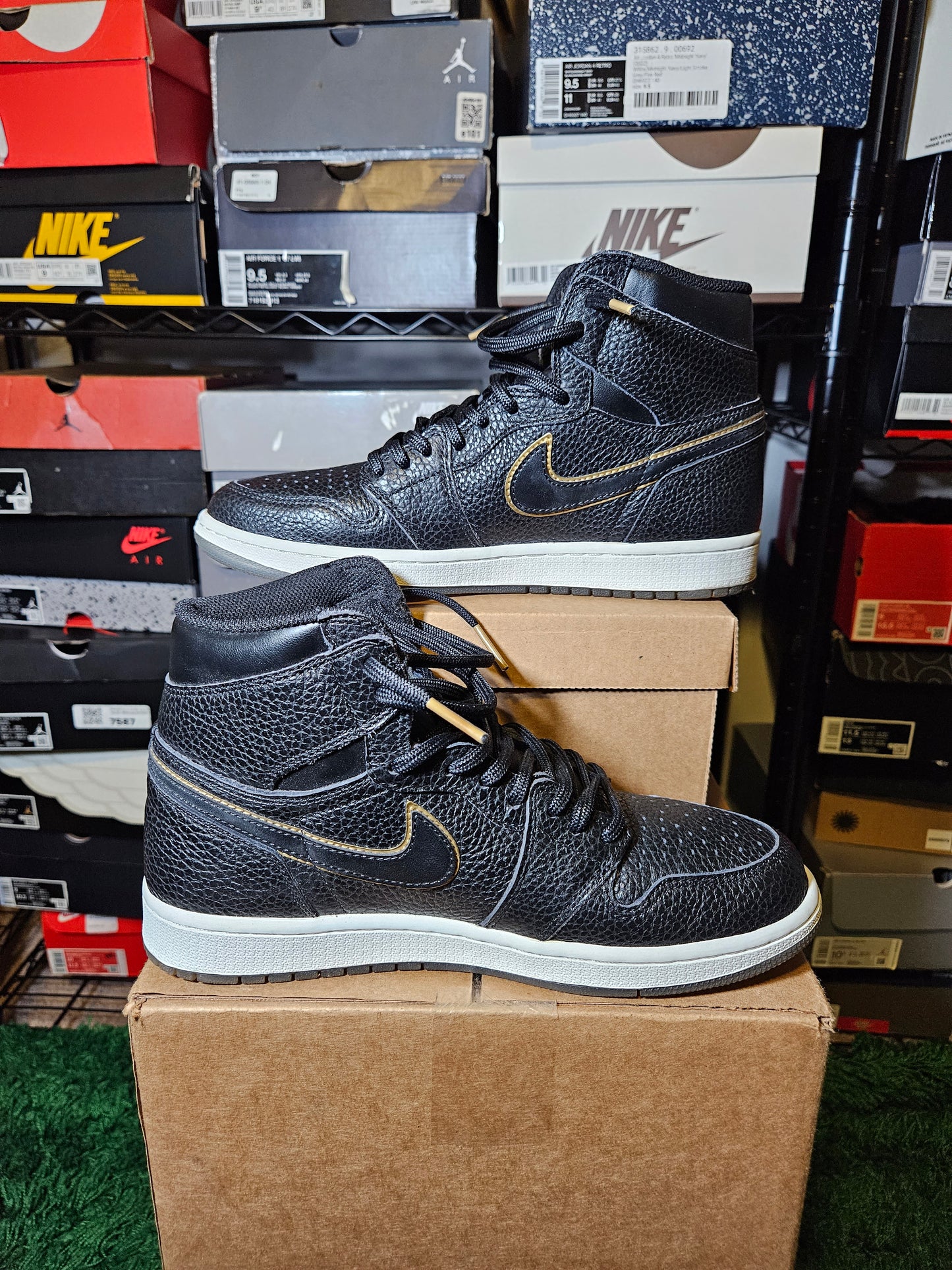 Size 9 - AJ 1 Retro OG High City of Flight