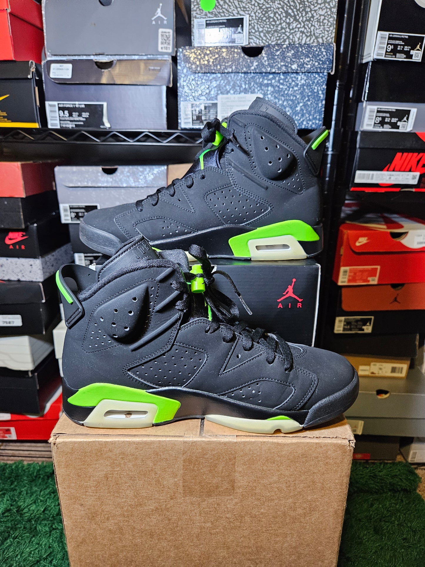 Size 9 - AJ 6 Retro Electric Green 2021
