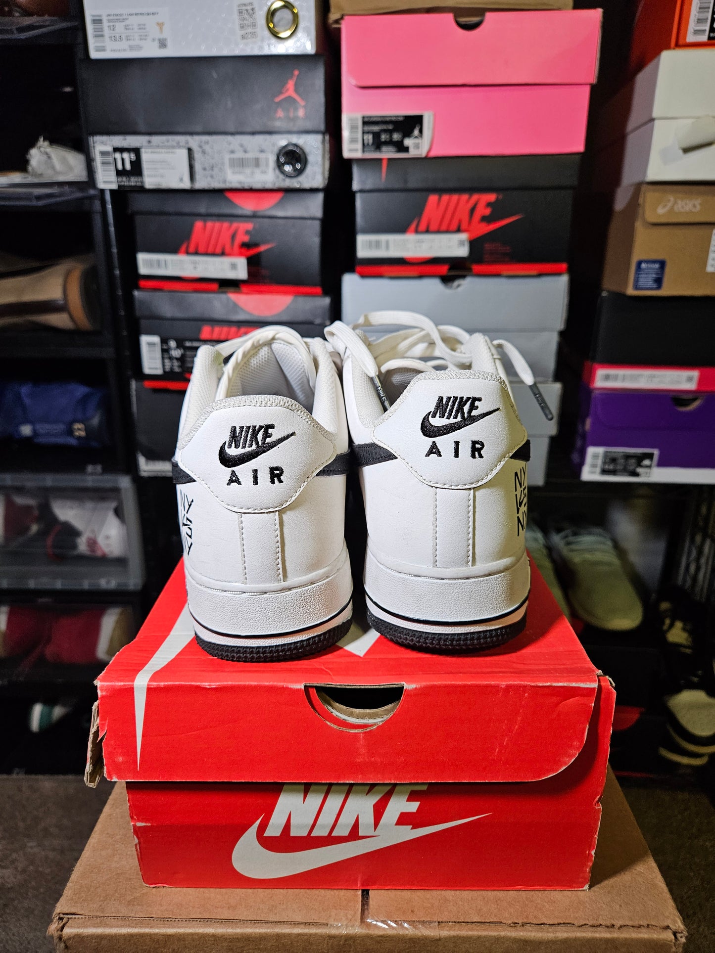 Size 9.5 - AF 1 Low NY vs. NY 2020