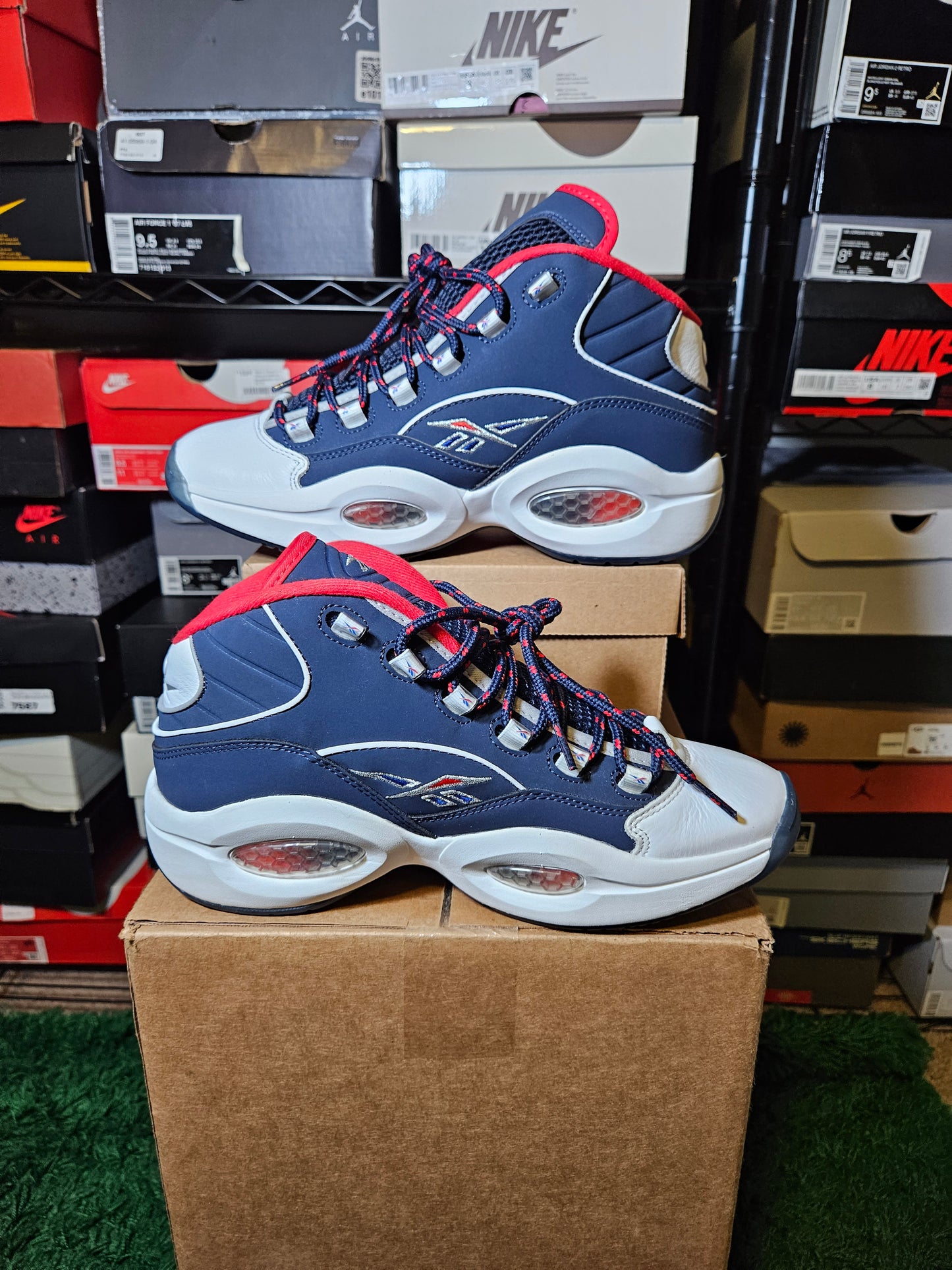 Size 9 - Reebok Question Mid USA