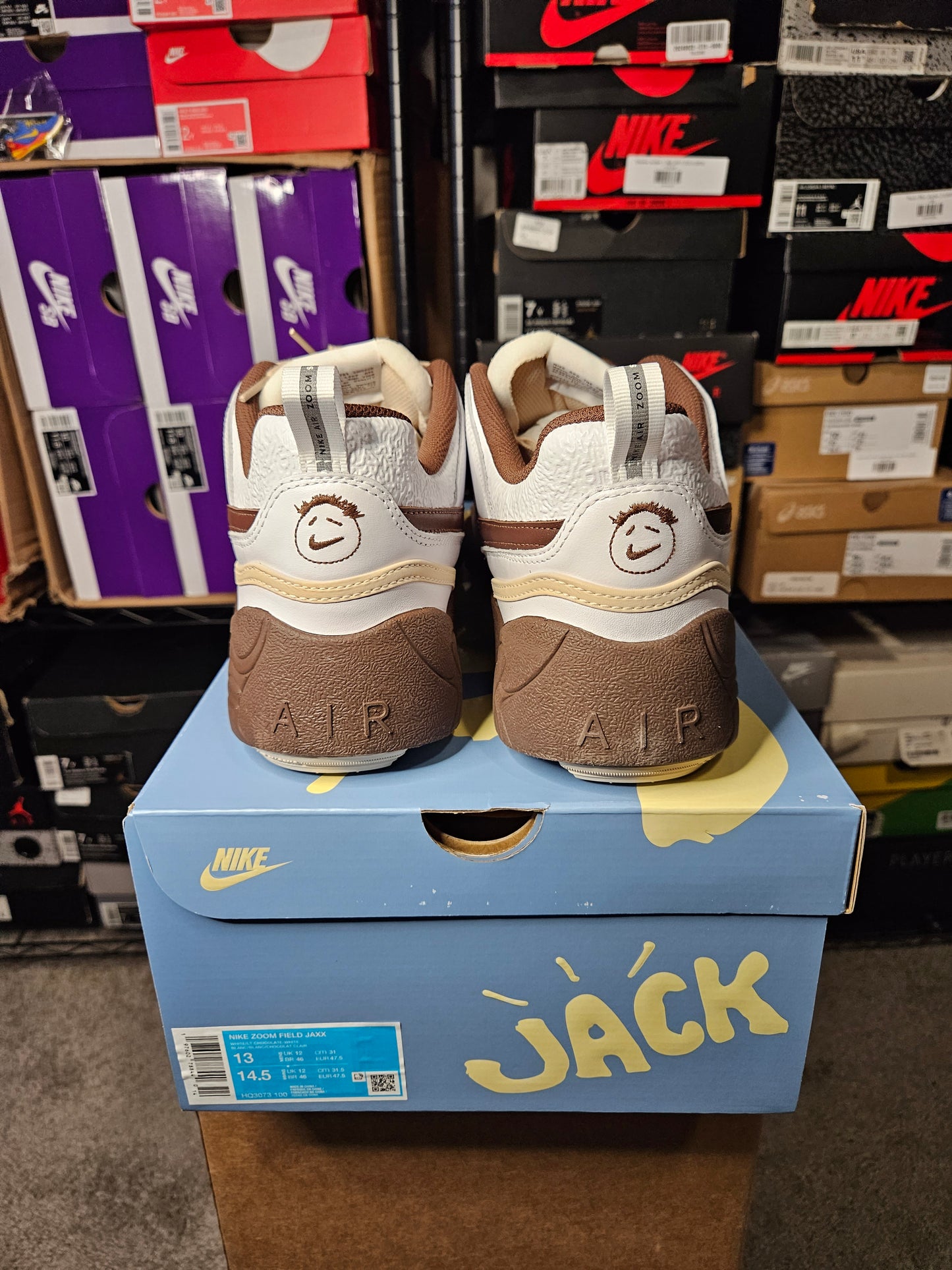 Size 13 - Travis Scott x Zoom Field Jaxx Light Chocolate