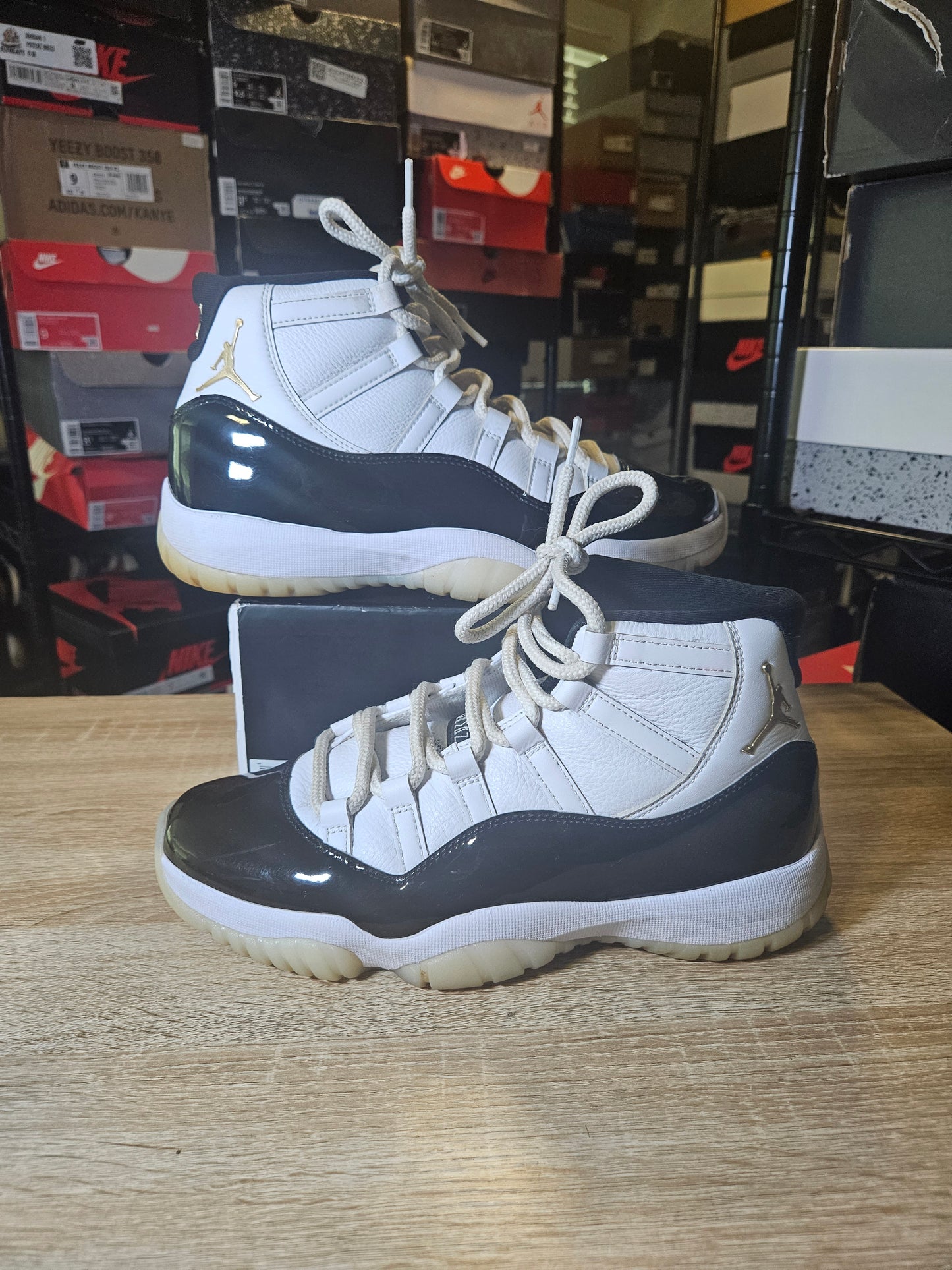 Size 9 - AJ 11 Retro Mid Gratitude / Defining Moments