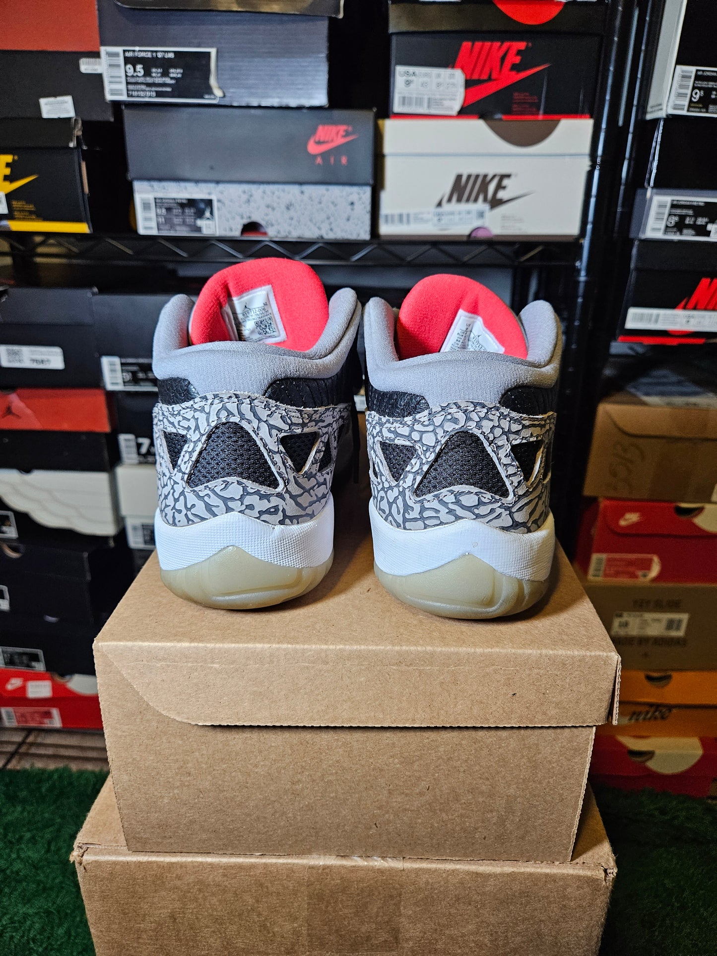 Size 9 - AJ 11 Retro IE Low Black Cement