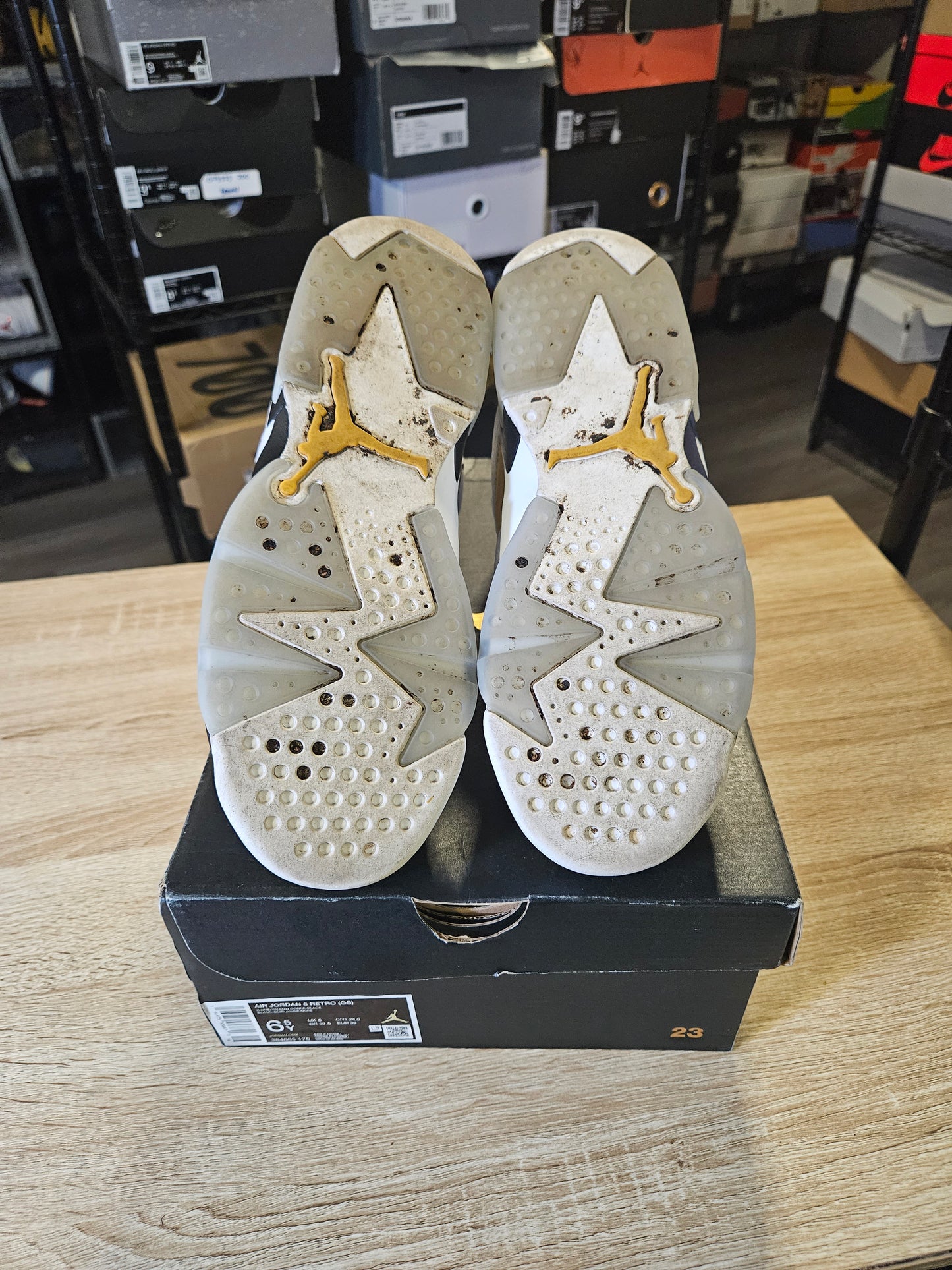 Size 6.5 - AJ 6 Retro Yellow Ochre