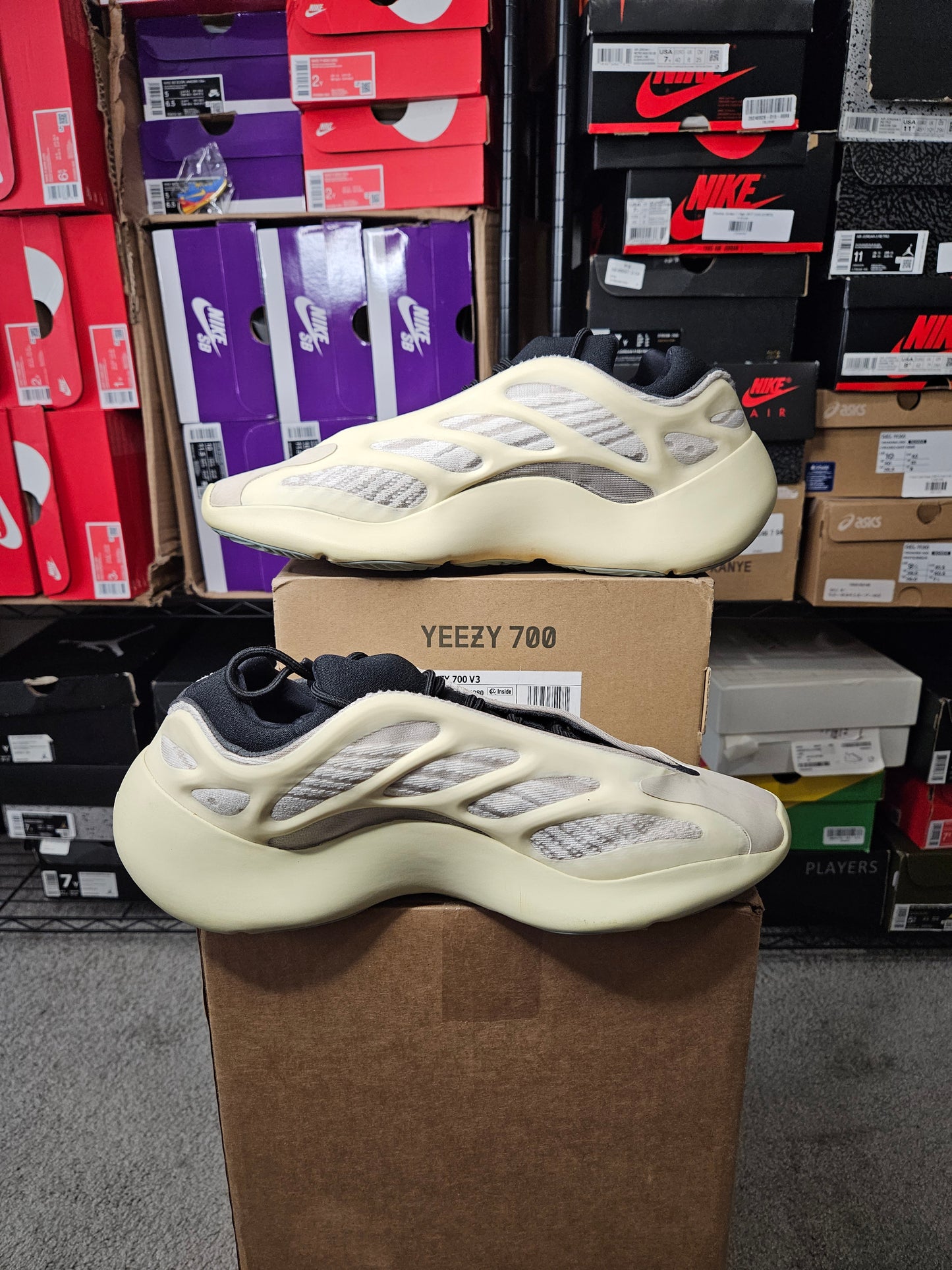 Size 12.5 - YZY Boost 700 V3 Azael