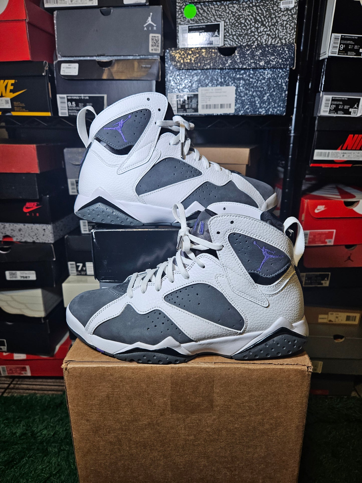 Size 9 - AJ 7 Retro 2021 Flint