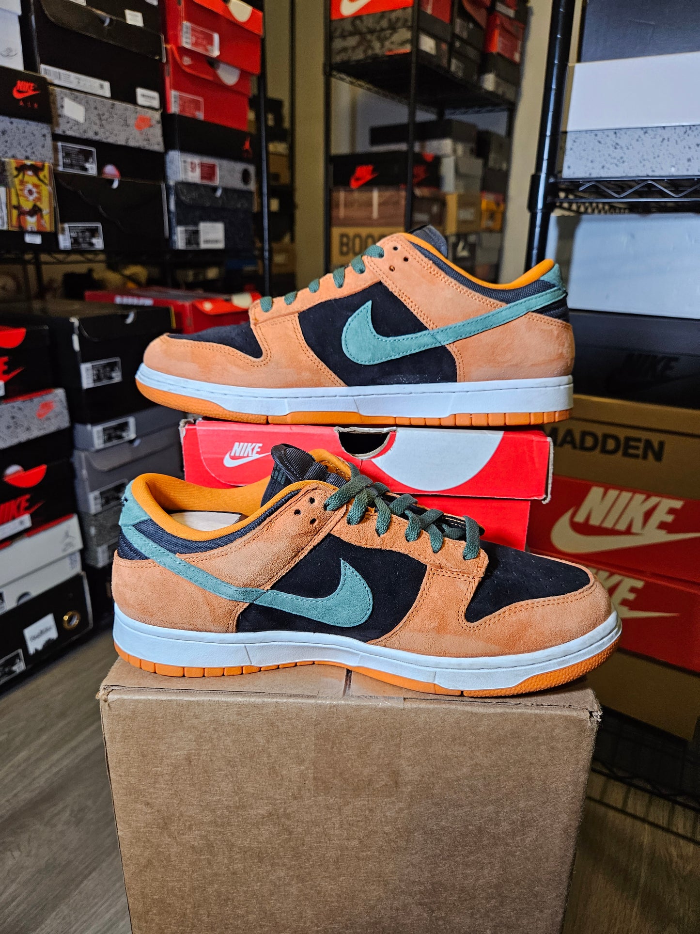 Size 10.5 - Dunk SP Retro 2020 Low Ceramic