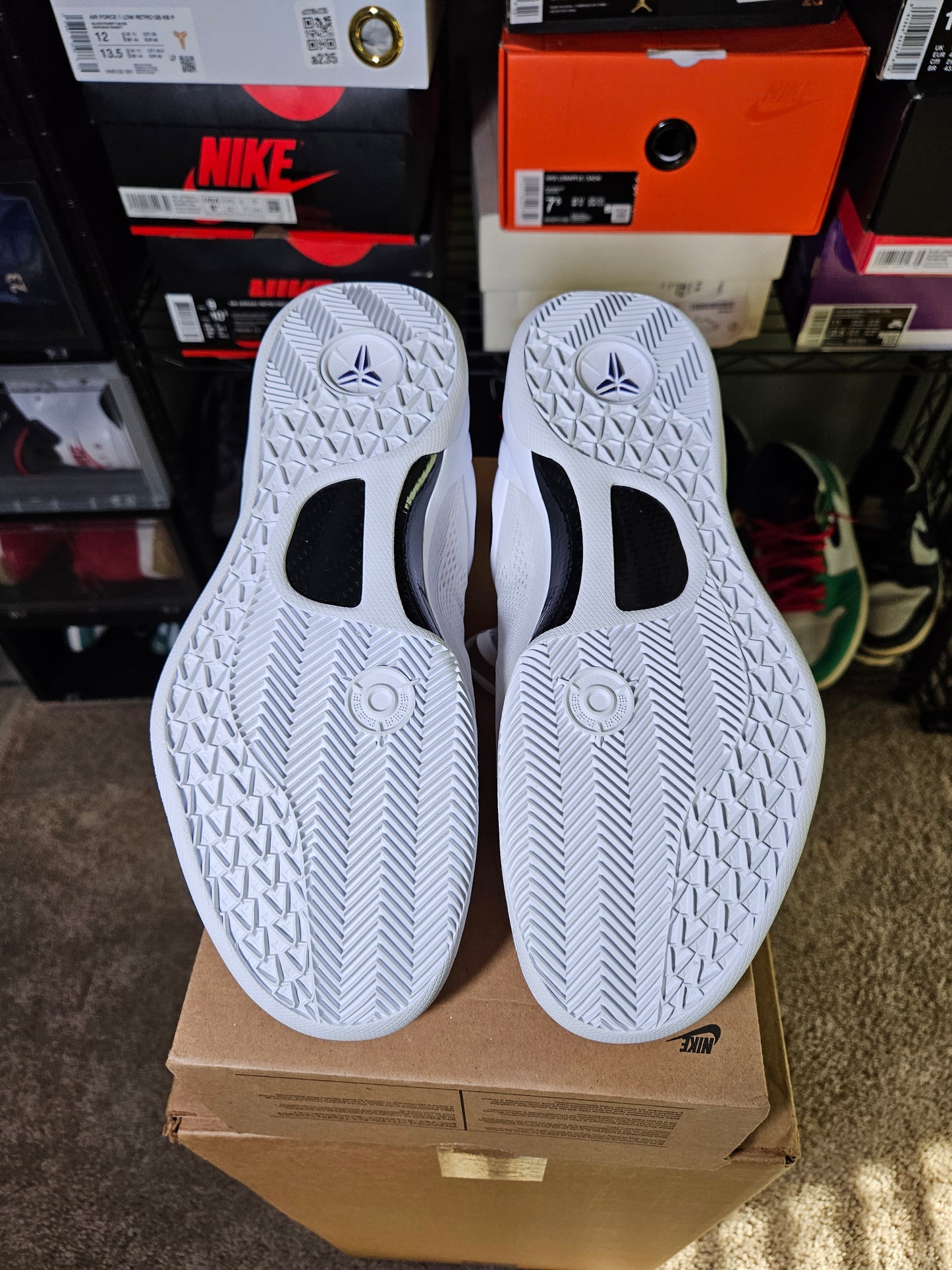 Size 9.5 - Kobe 8 Laker