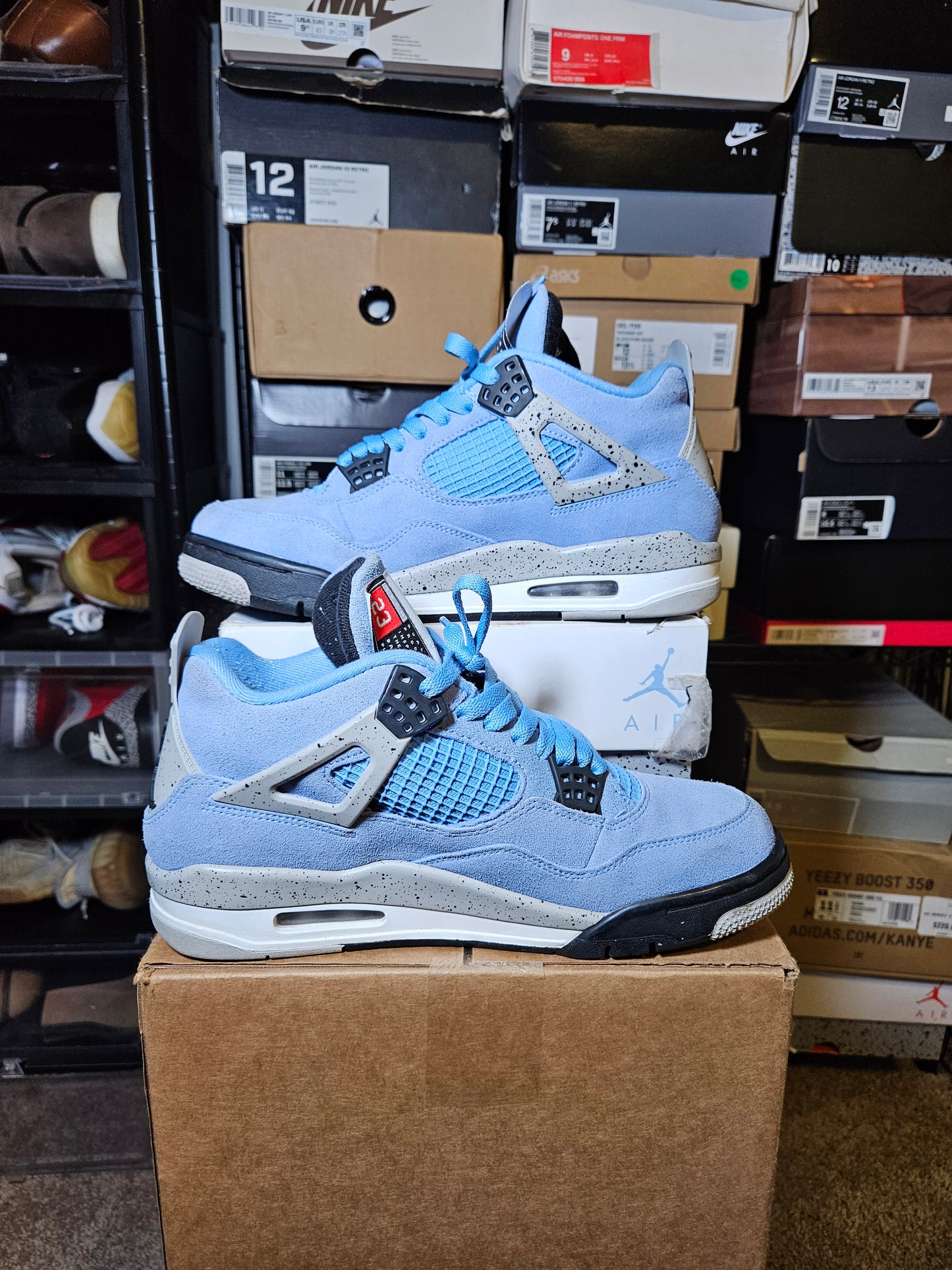 Size 9 - AJ 4 Retro Mid University Blue