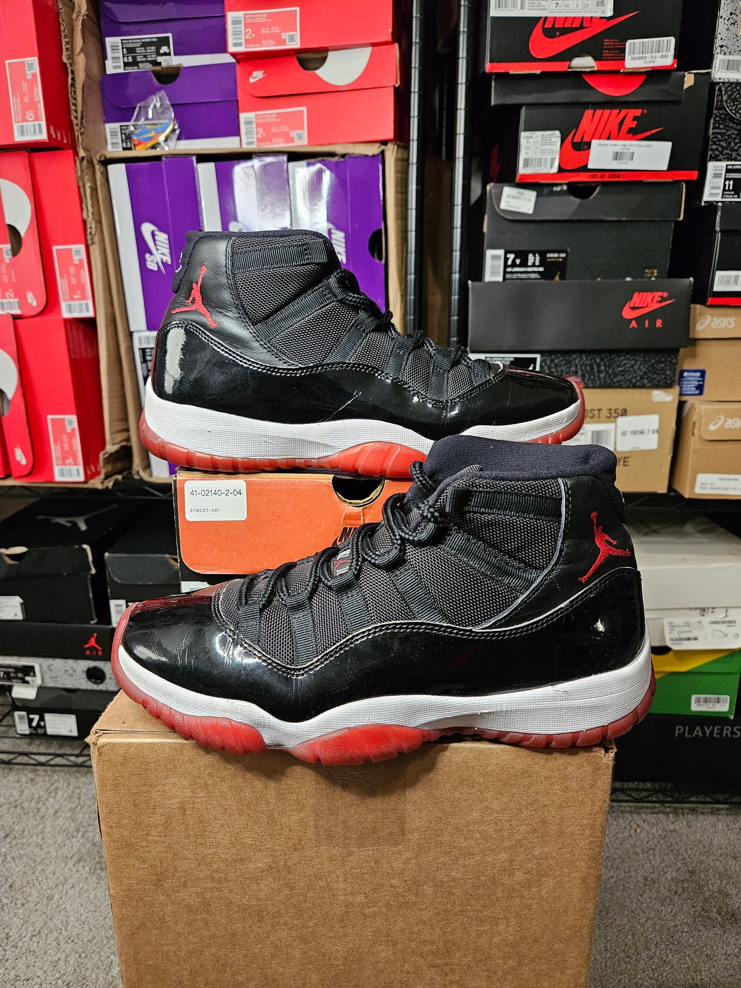 Size 9.5 - AJ 11 Retro High Bred
