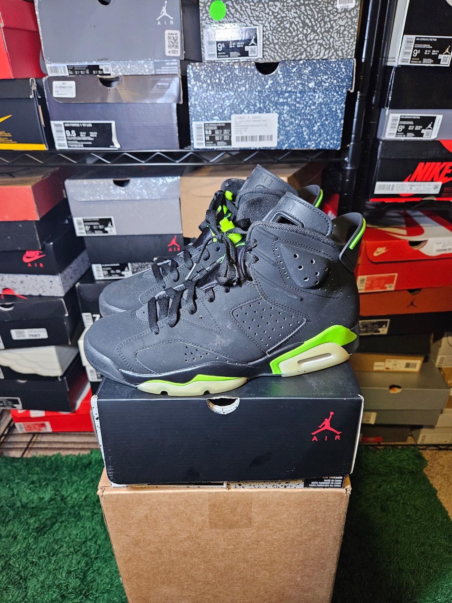 Size 9 - AJ 6 Retro Electric Green 2021