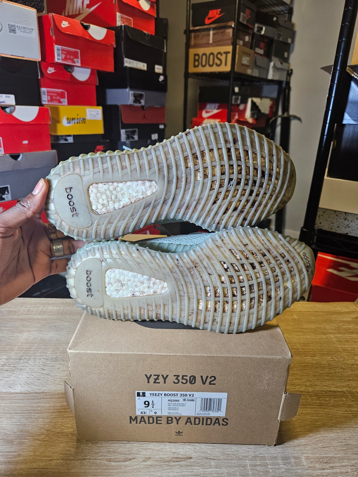 Size 9.5 - YZY 350 V2 Salt