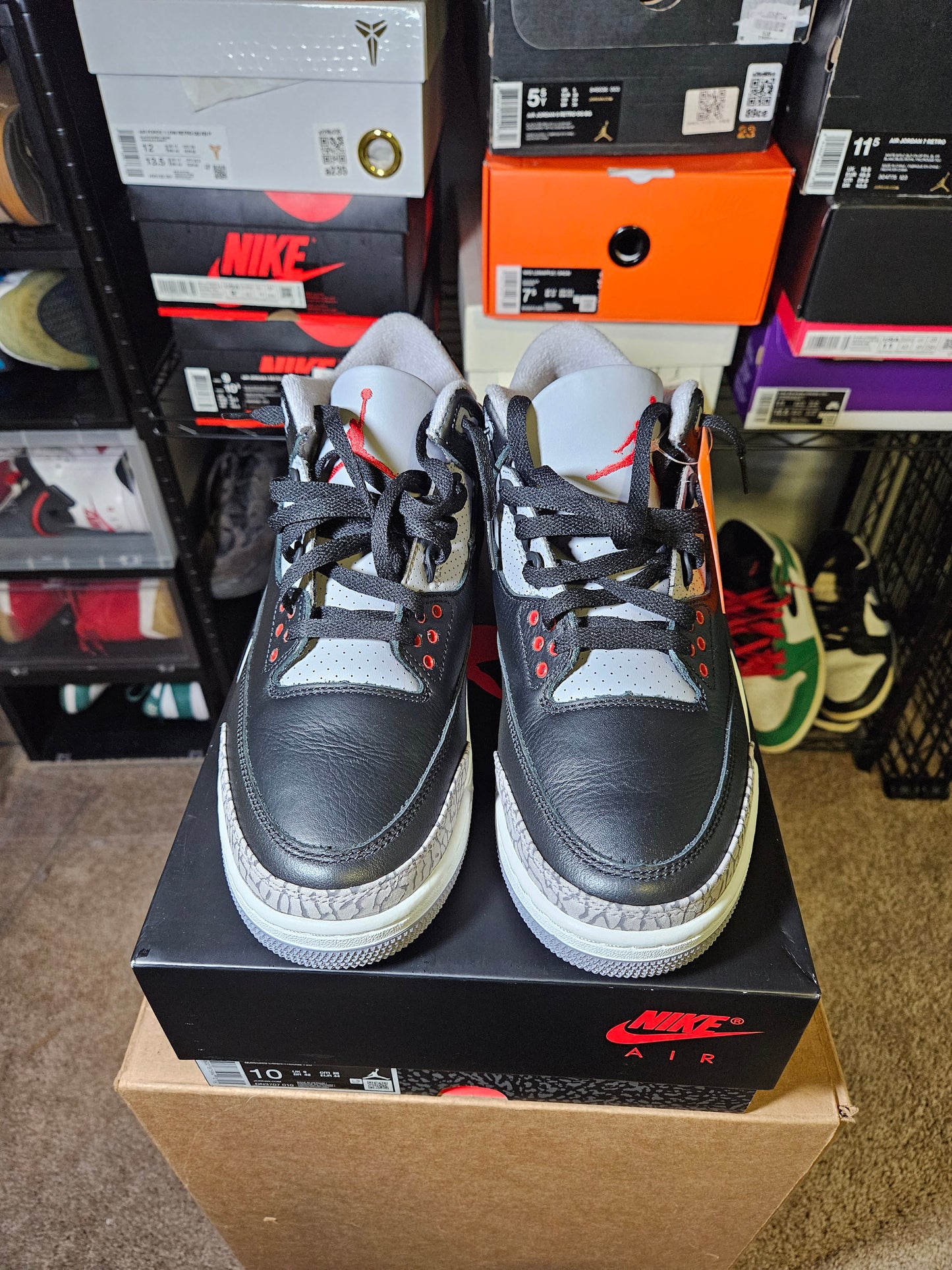 Size 10 - AJ 3 Retro OG 2024 Black Cement
