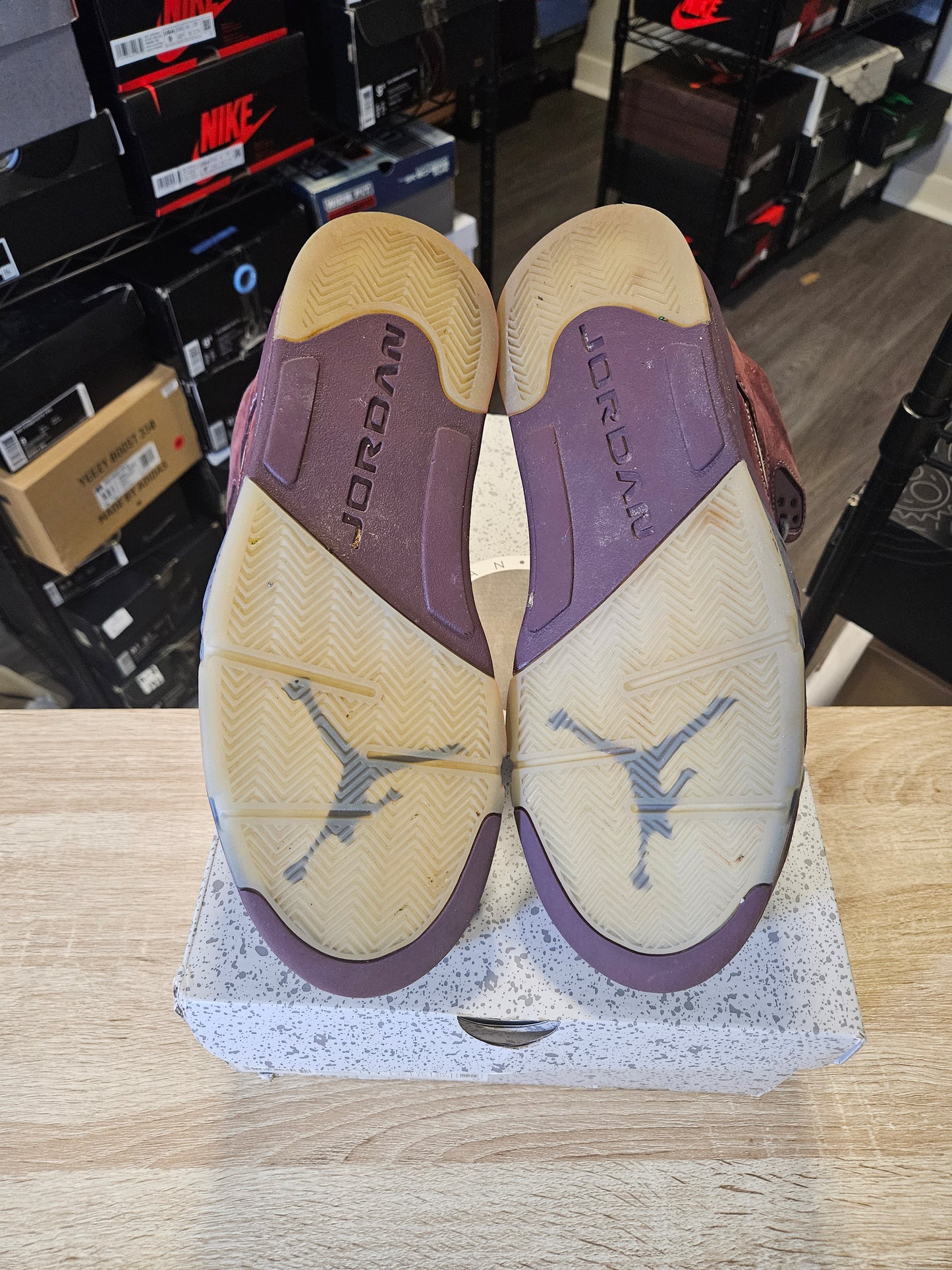 Size 11 - AJ 5 Retro SE 2023 Burgundy