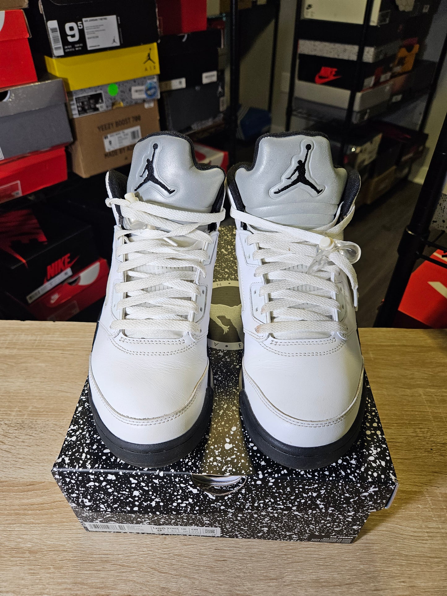 Size 9.5 - AJ 5 Retro White Black