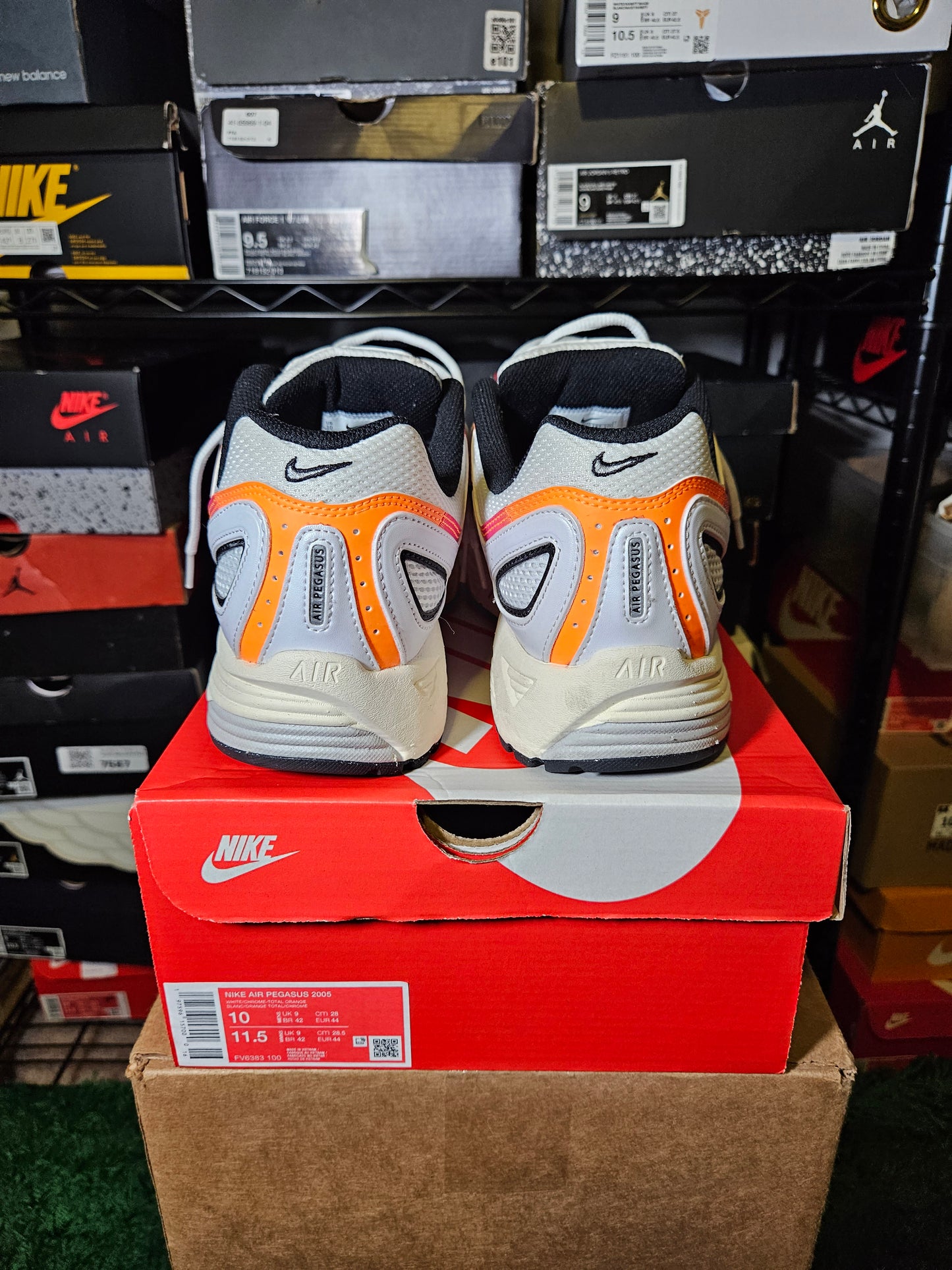 Size 10 - Air Pegasus 2K5 Sunrise