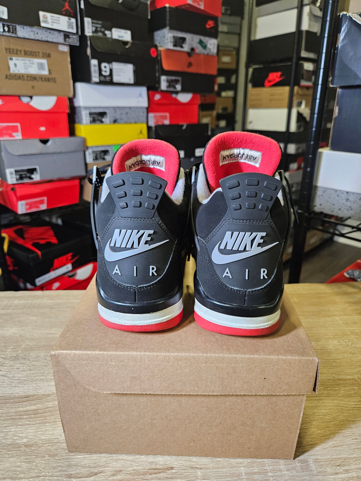 Size 9.5 - AJ 4 Retro OG Mid Bred 2019