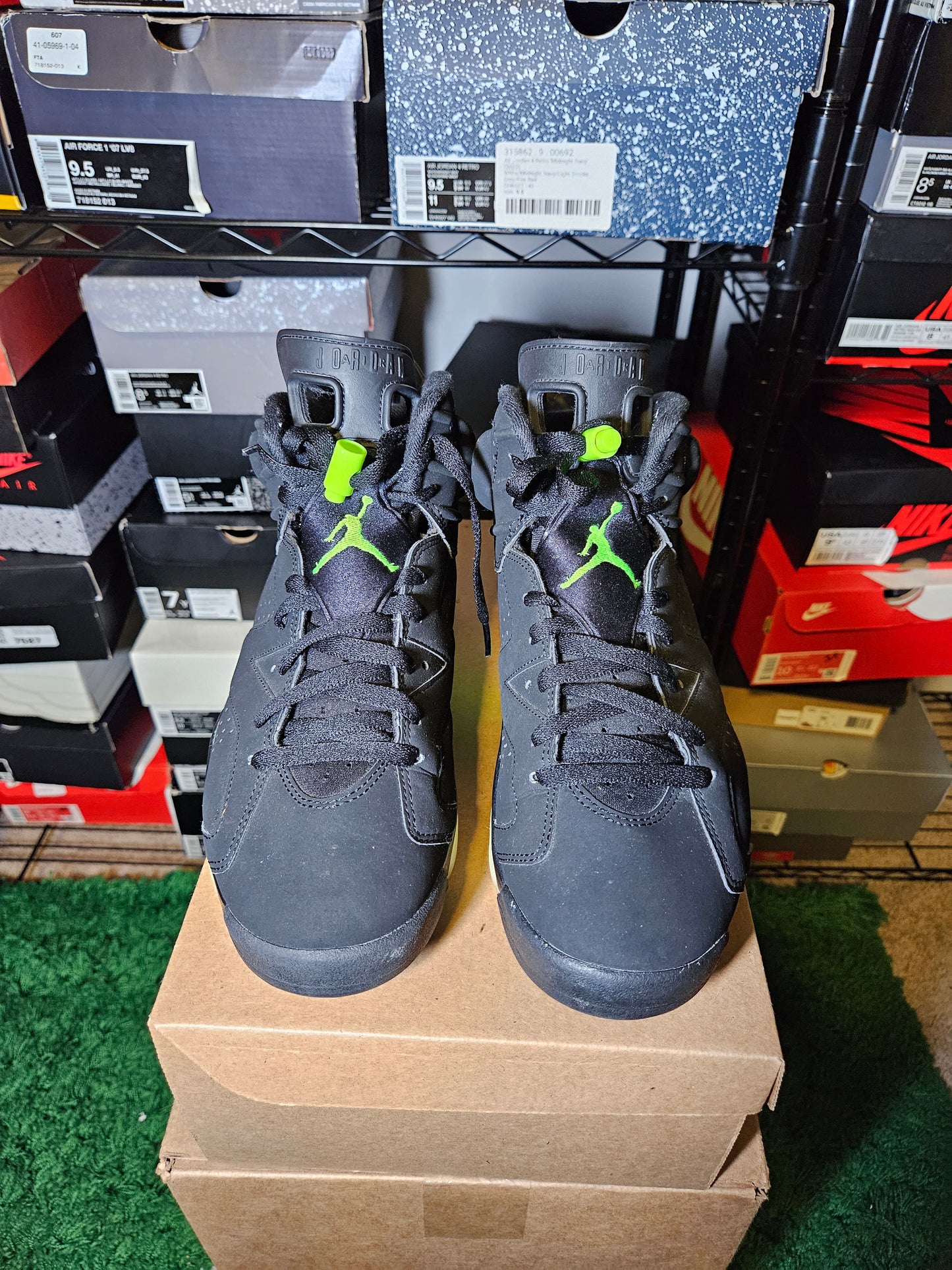 Size 9.5 - Jordan 6 Retro Electric Green 2021