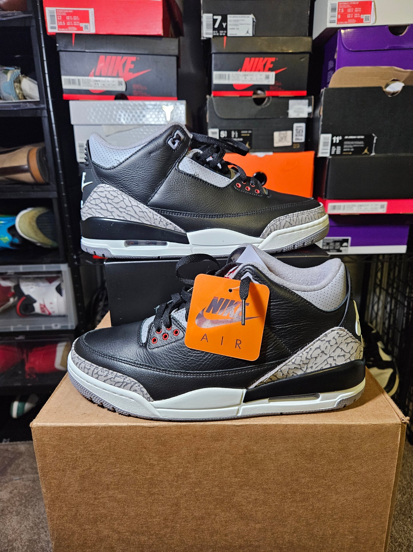 Size 10 - AJ 3 Retro OG 2024 Black Cement