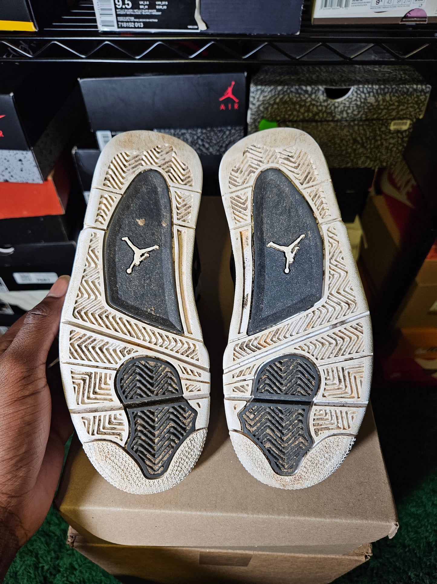 Size 4 - AJ 4 Retro 2024 Fear