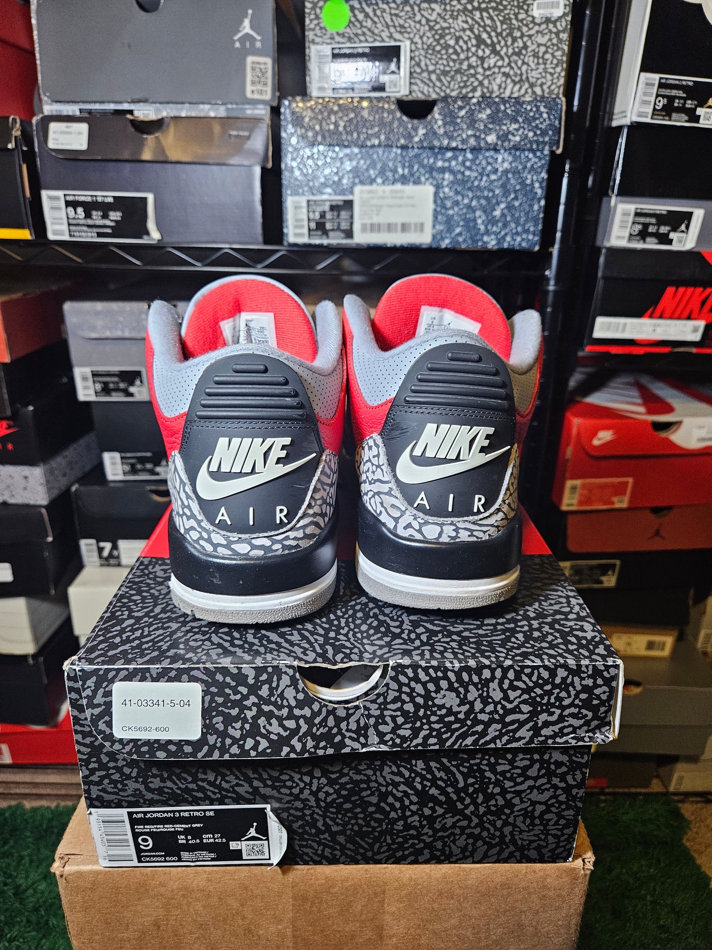 Size 9 - AJ 3 Retro SE Mid Unite