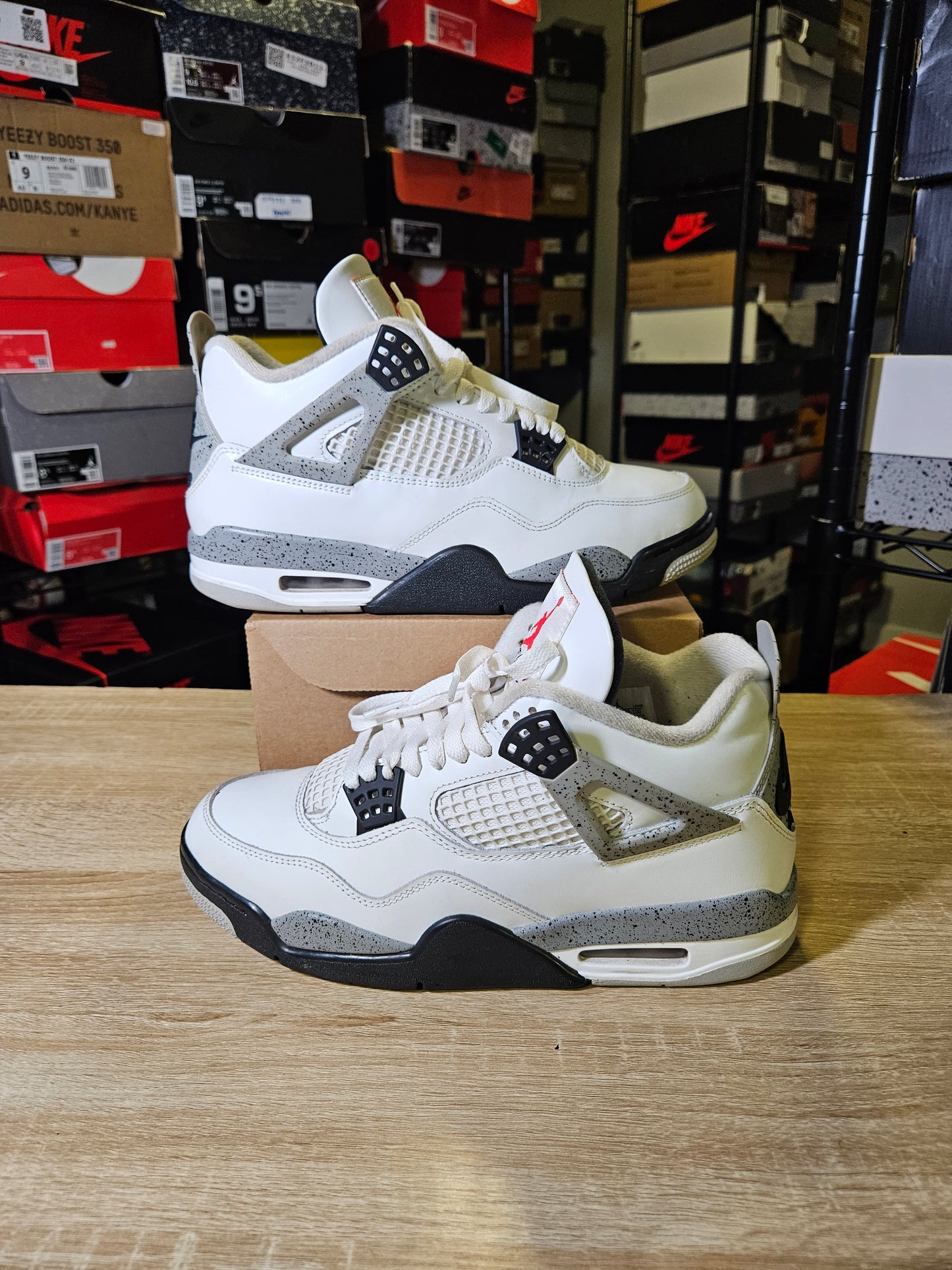 Size 9 - AJ 4 Retro OG 2025 White Cement