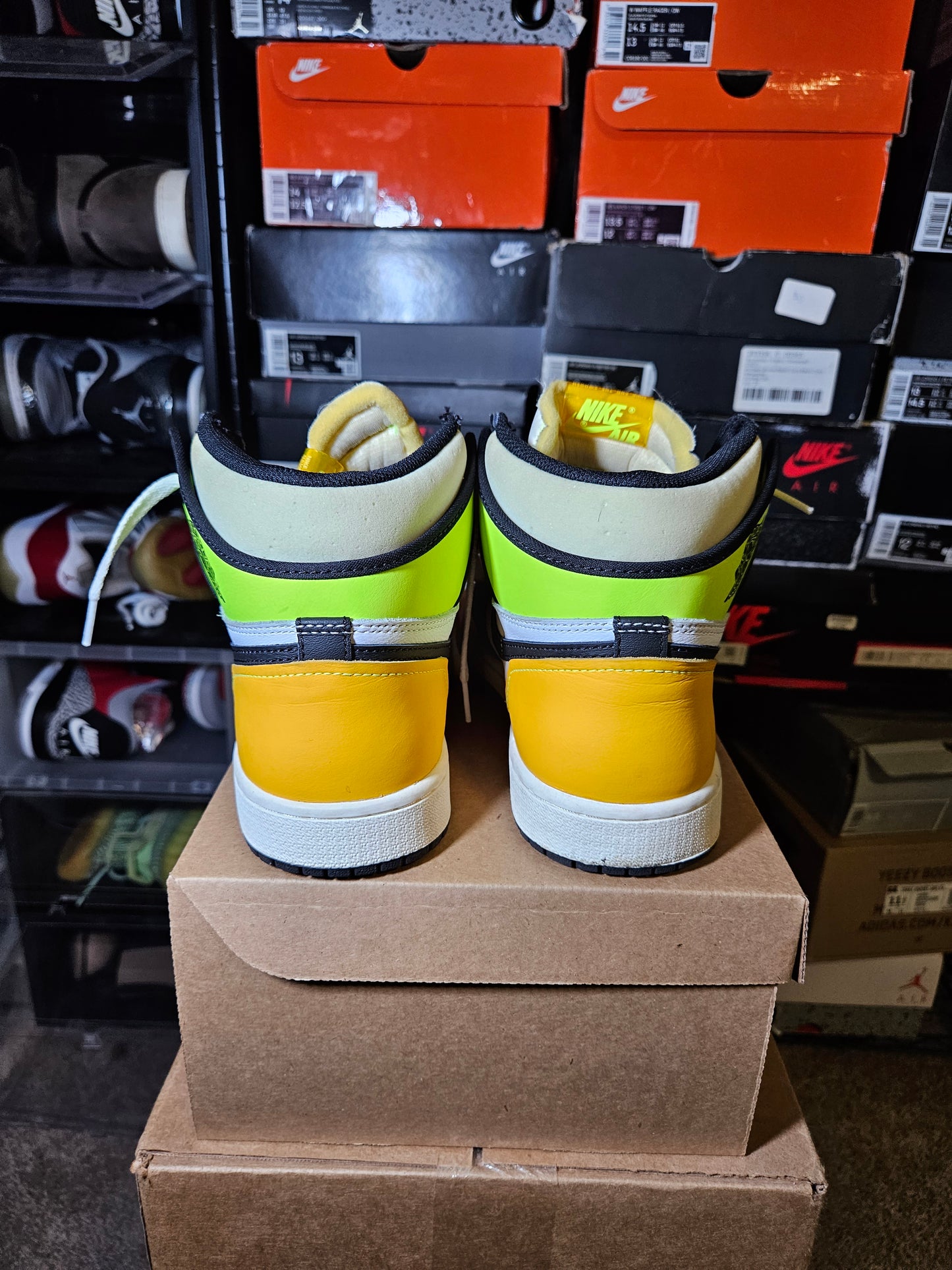 Size 9 - AJ 1 Retro High OG Volt