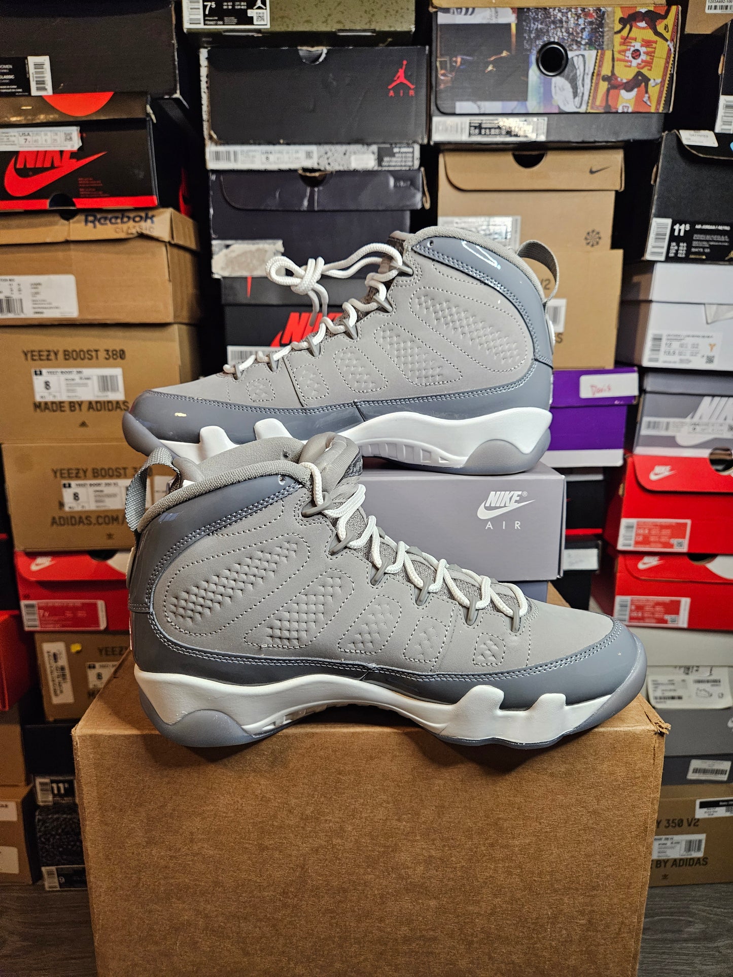 Size 9 - AJ 9 Retro 2025 Cool Grey