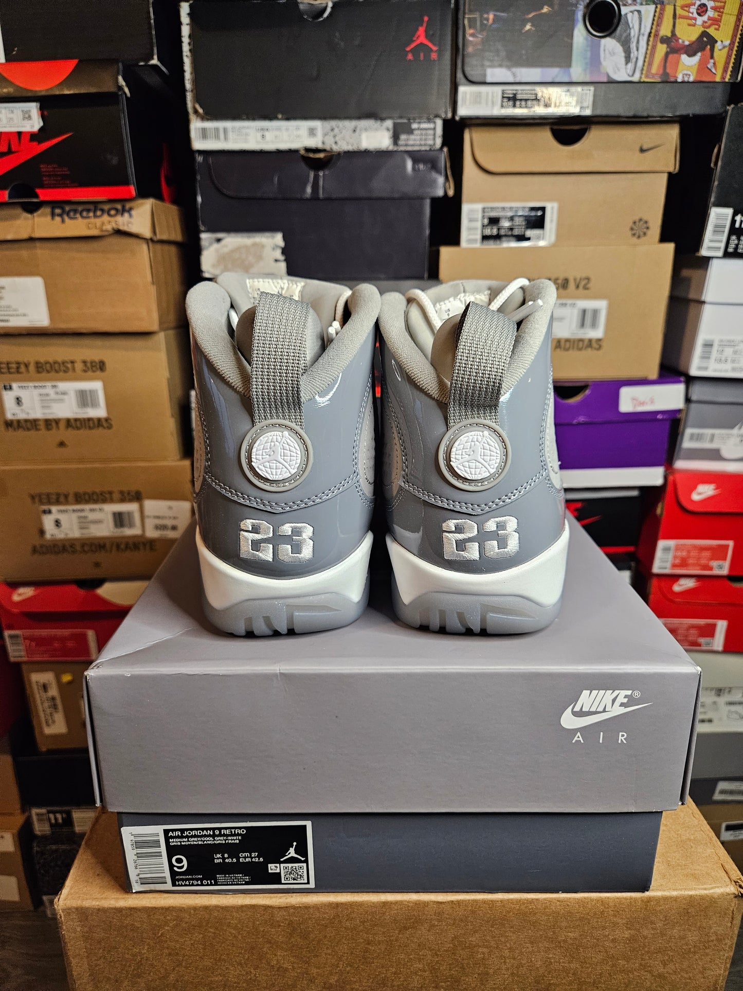 Size 9 - AJ 9 Retro 2025 Cool Grey
