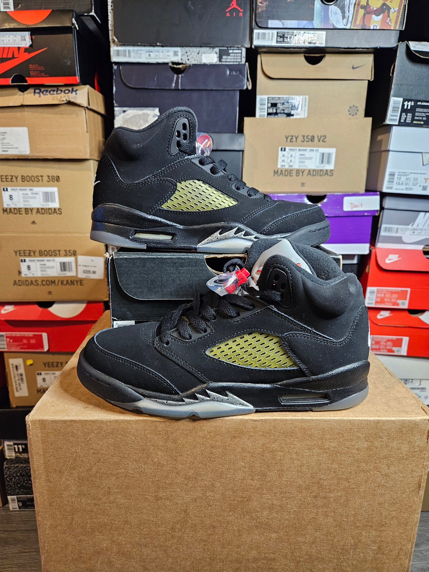Size 5.5Y - Nike Jordan 5 Retro Black Metallic 2016 GS (845036-003)