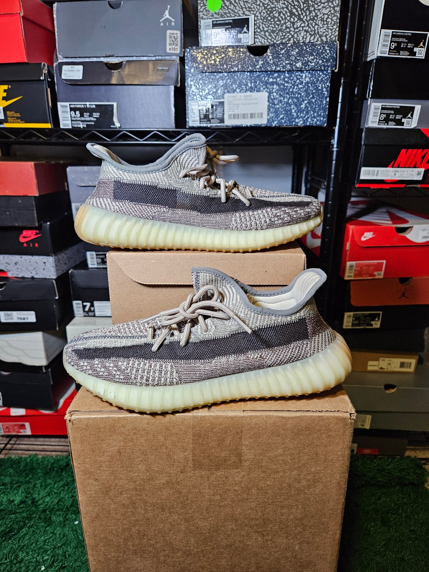 Size 9.5 - YZY Boost 350 V2 Low Zyon