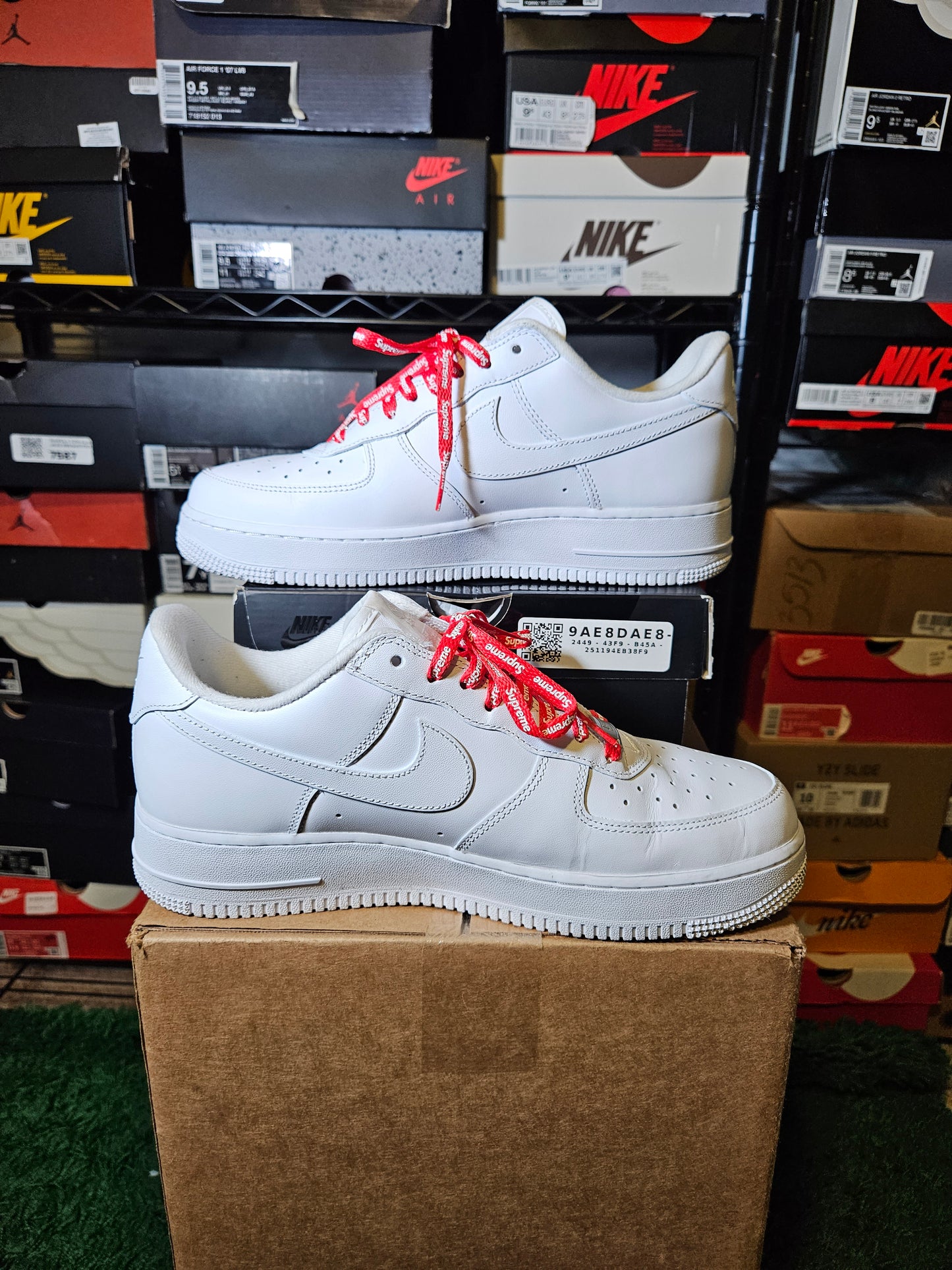 Size 9.5 - AF1 x Supreme Low Box Logo White