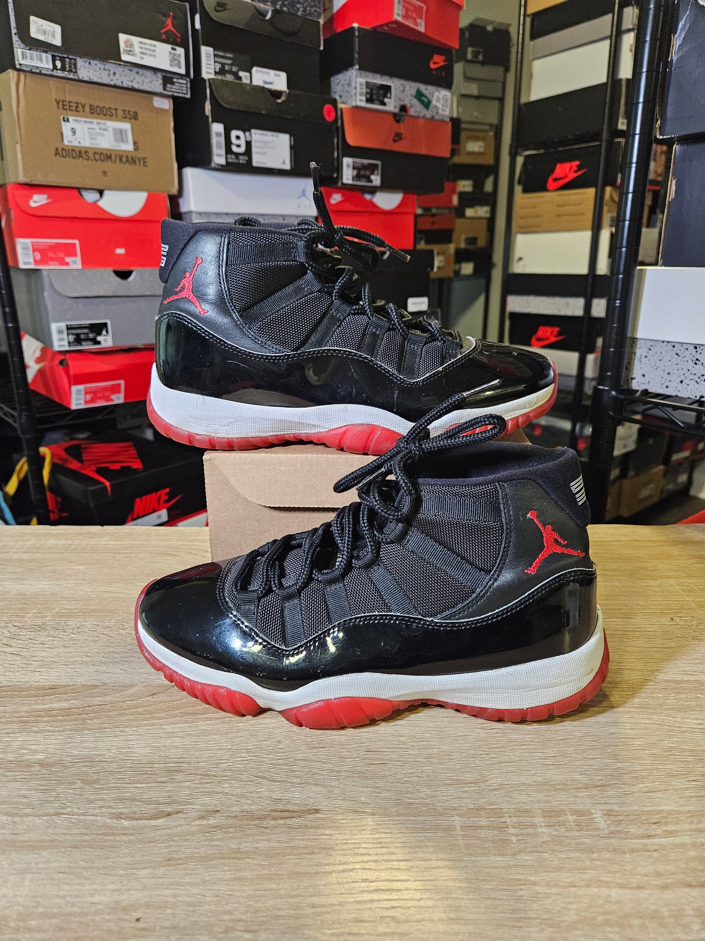 Size 9.5 - AJ 11 Retro High Bred