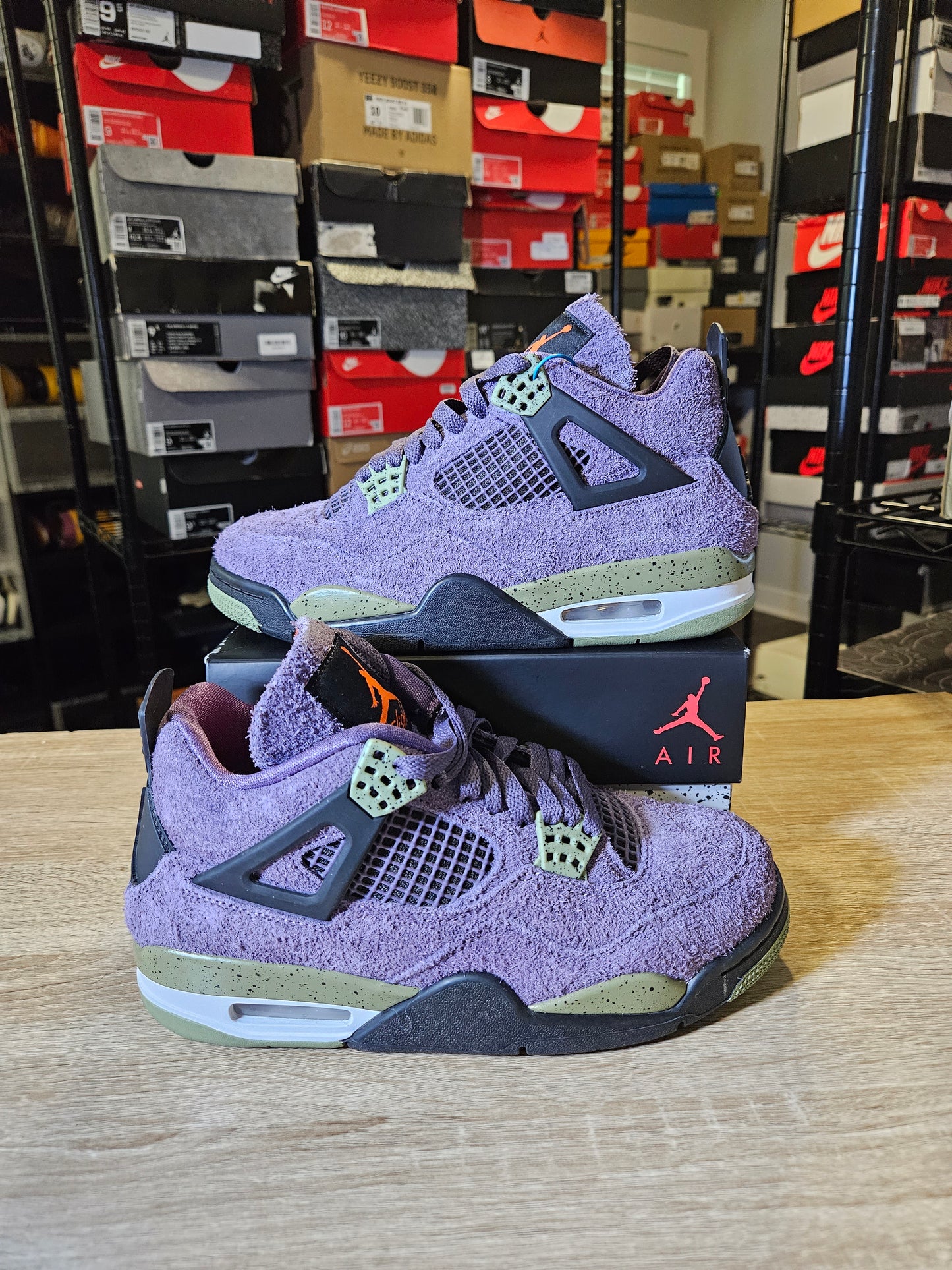 Size 5.5M - AJ 4 Retro Mid Canyon Purple