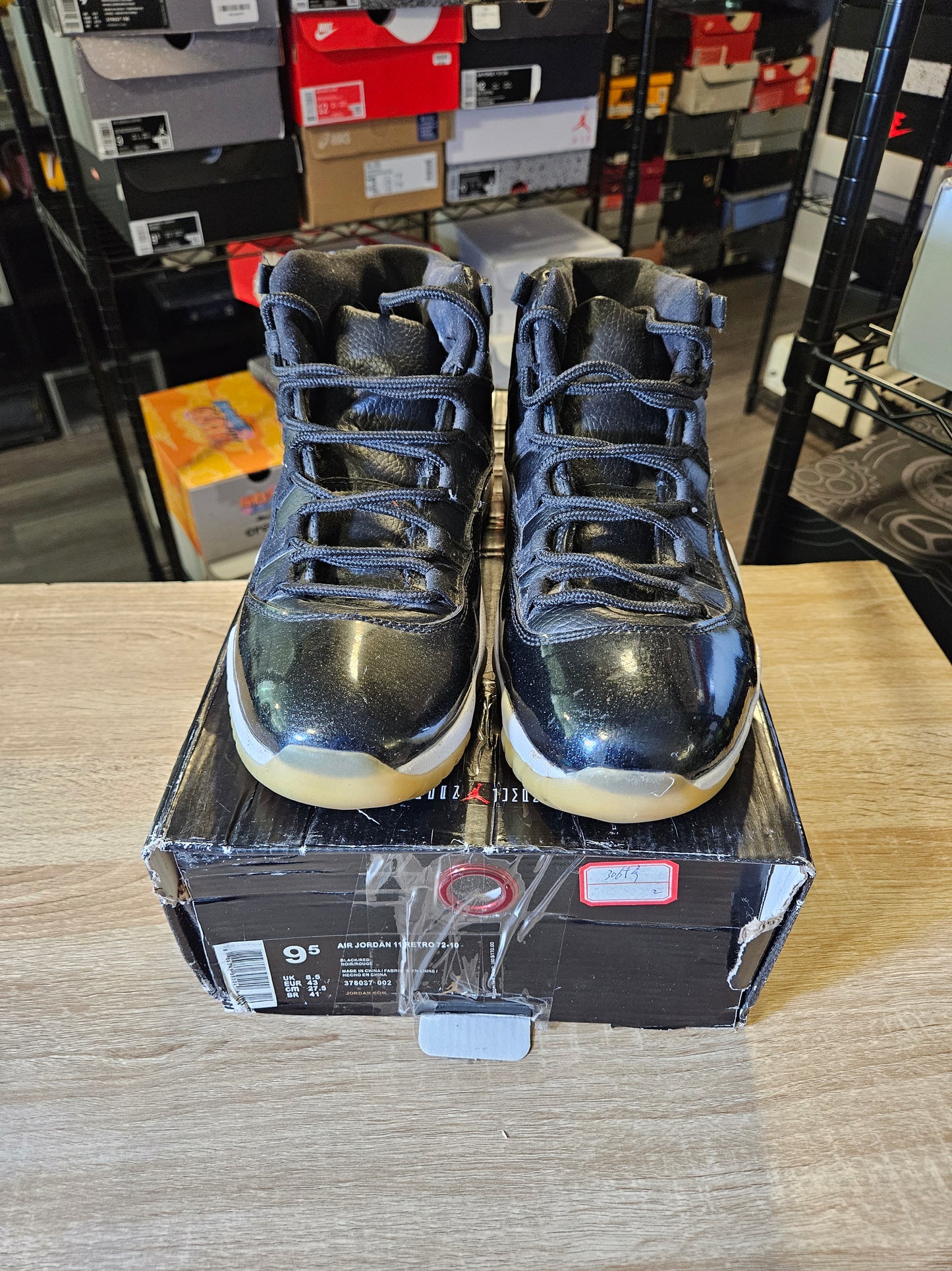 Size 9.5 - AJ 11 Retro 72-10 2015
