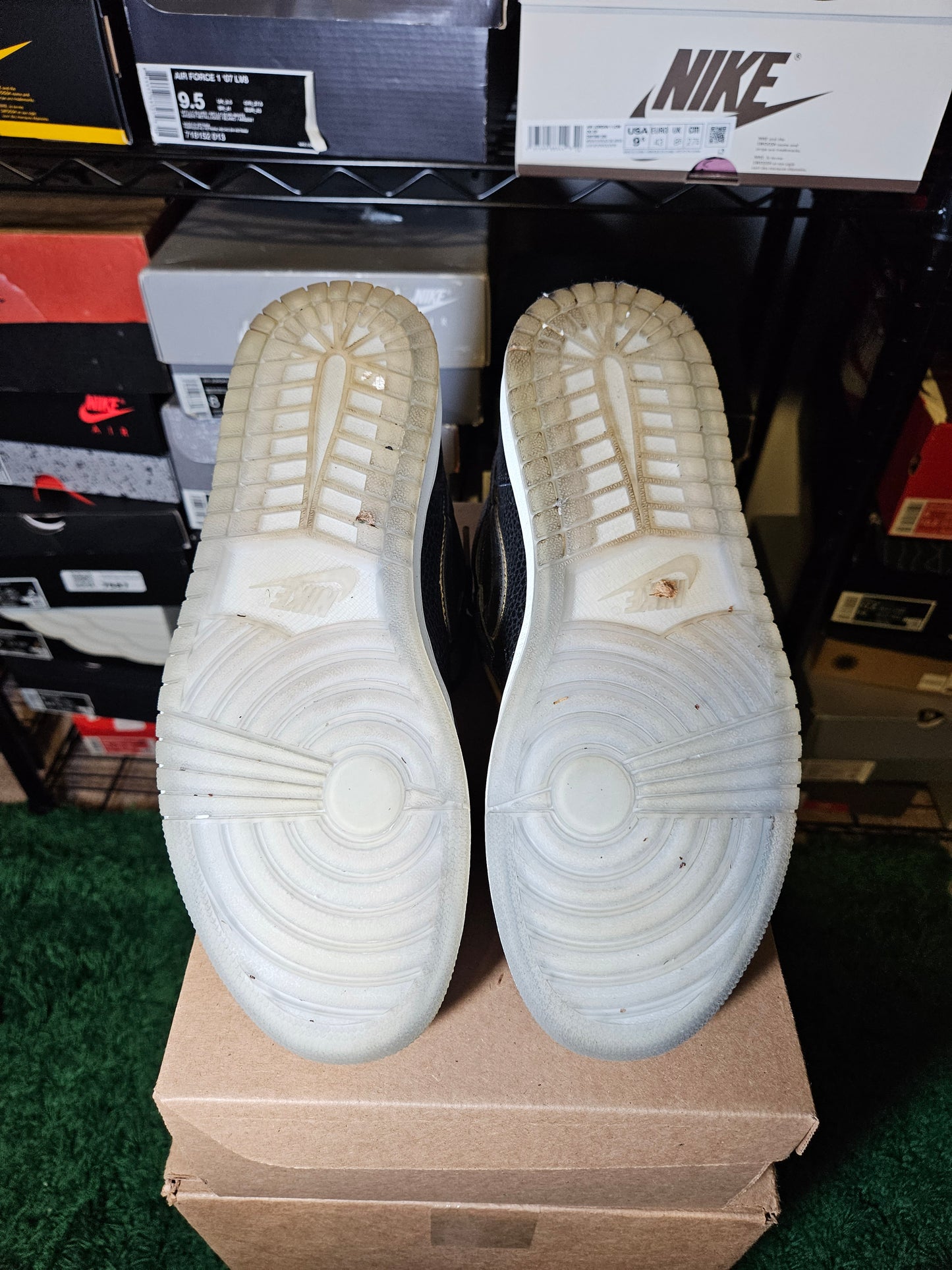 Size 9 - AJ 1 Retro OG High City of Flight