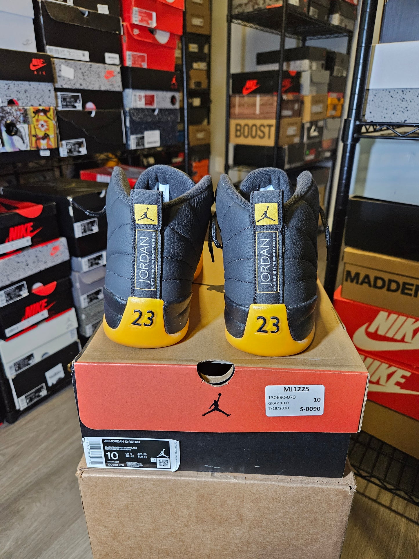 Size 10 - AJ 12 Retro University Gold 2020