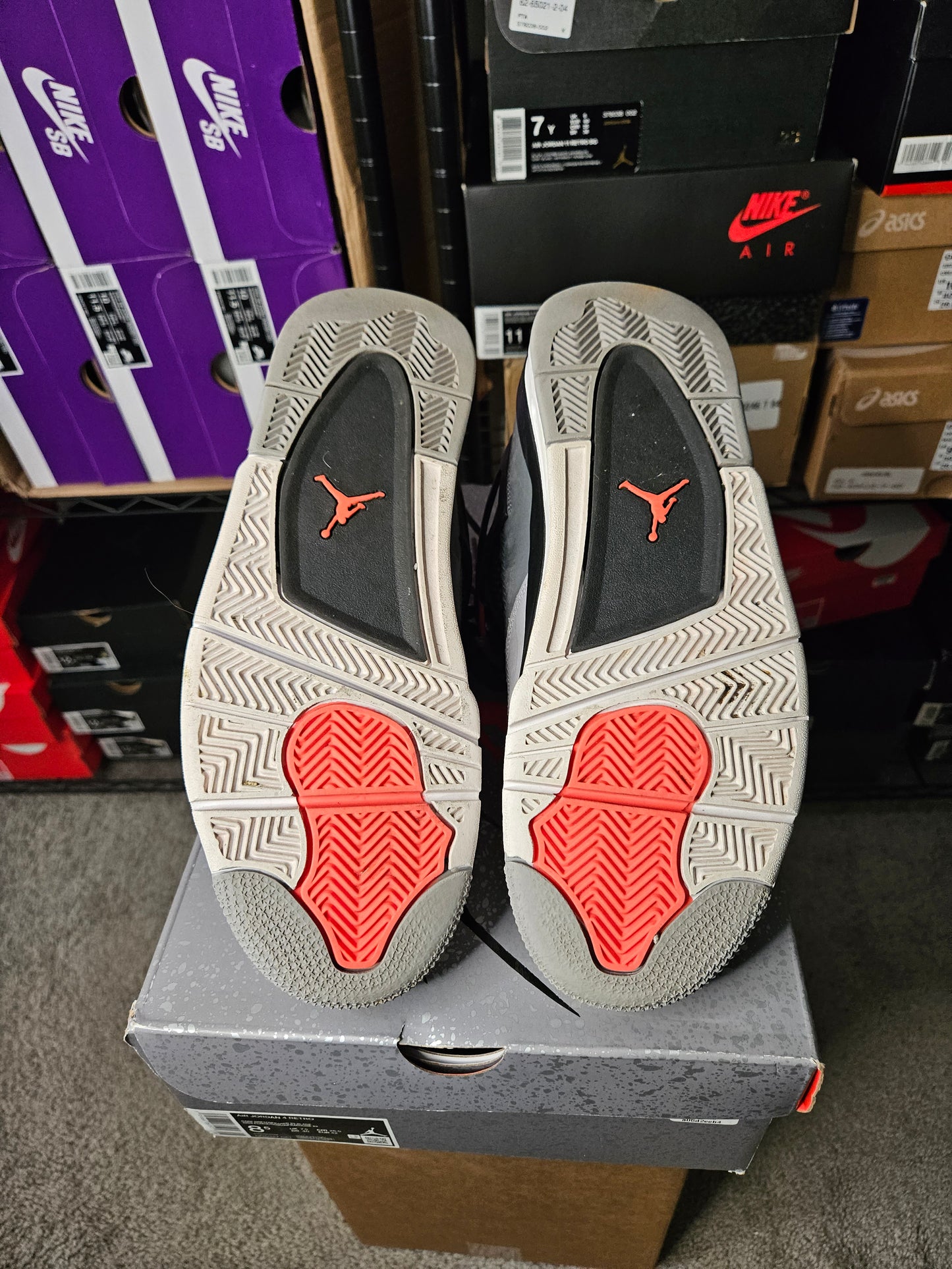 Size 8.5 - AJ 4 Retro Mid Infrared