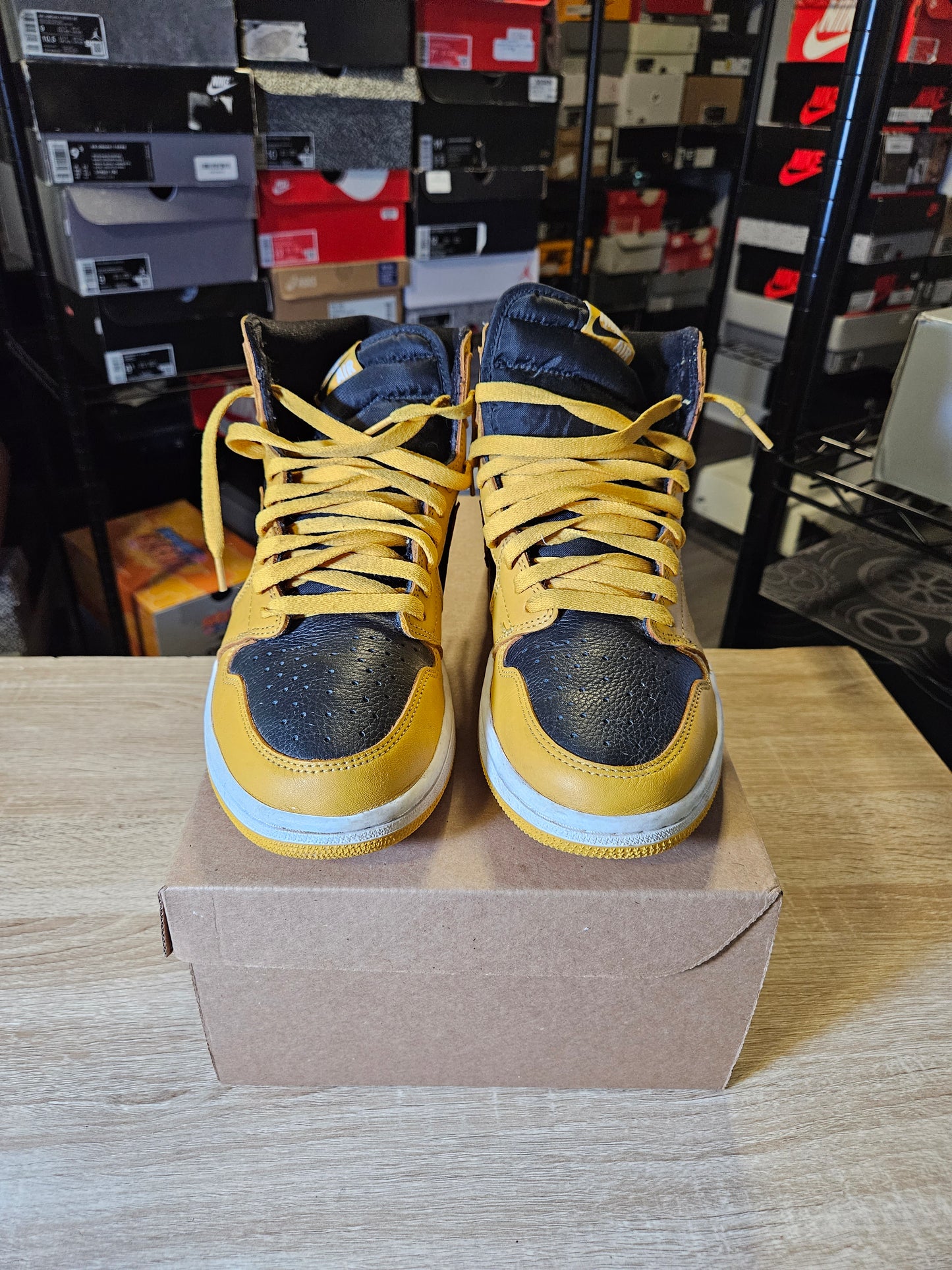 Size 9.5 - AJ 1 Retro OG High Pollen