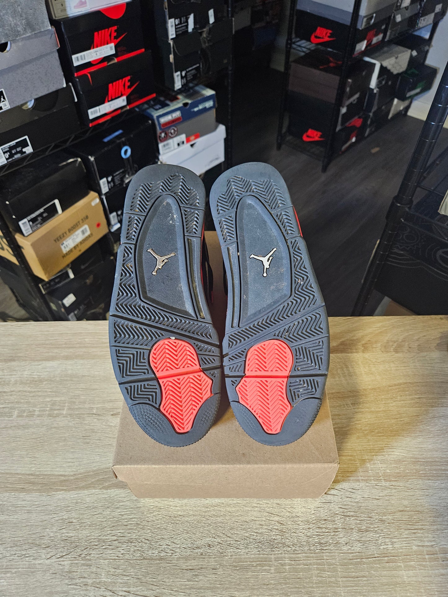 Size 9.5 - AJ 4 Retro Mid Red Thunder