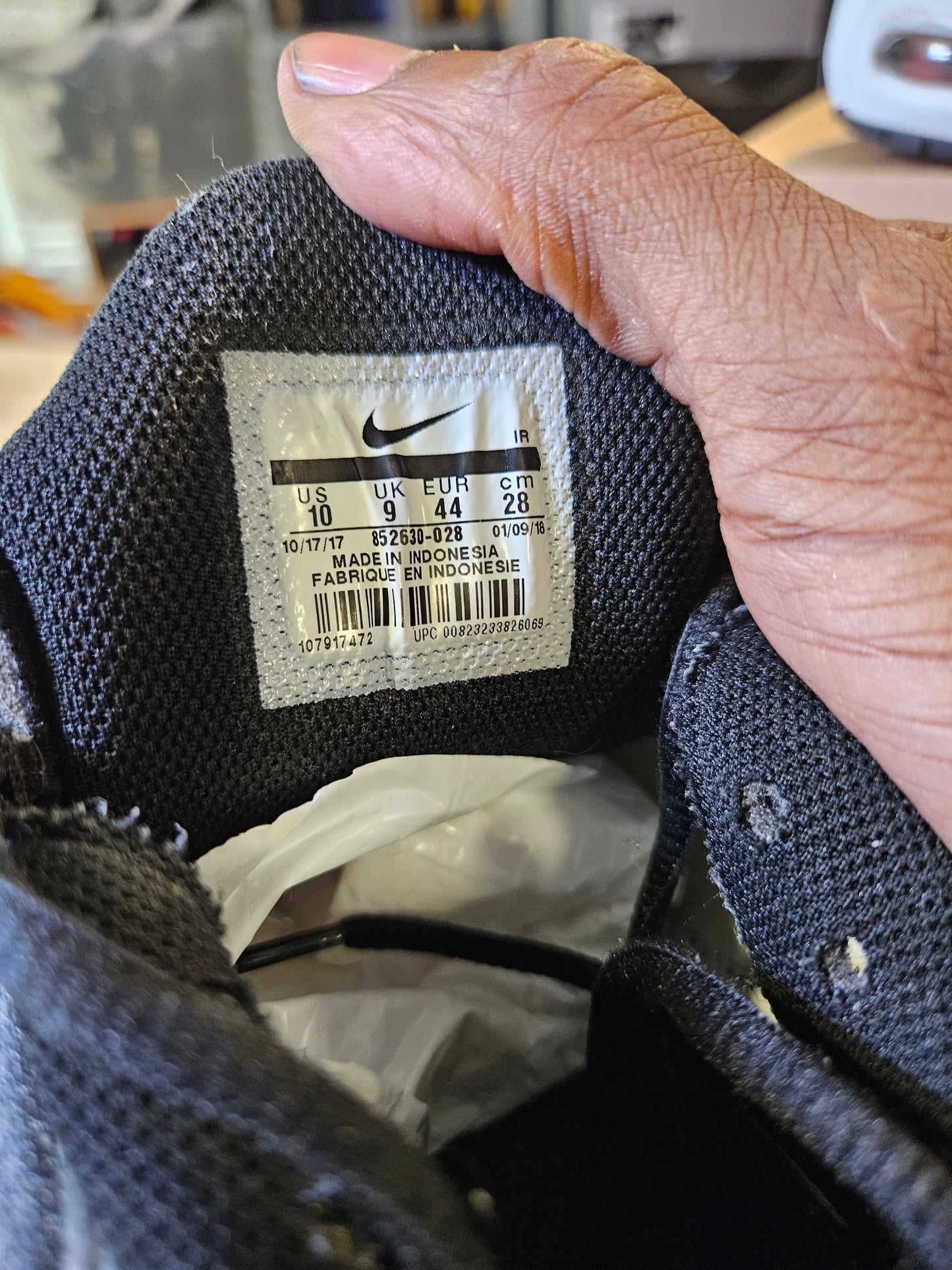 Size 10 - Nike Air Max Plus Black