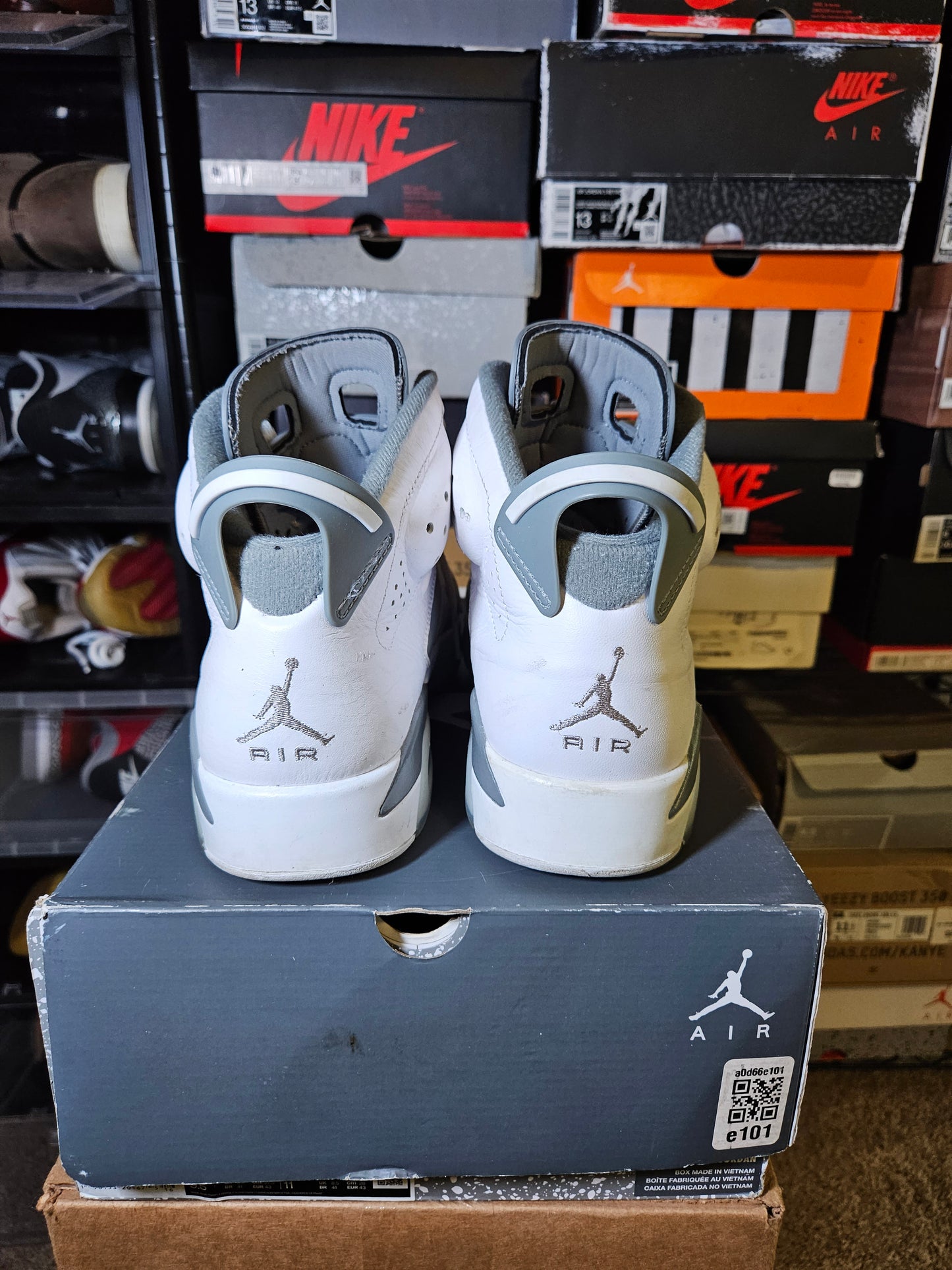 Size 9.5 - AJ 6 Retro Low Cool Grey