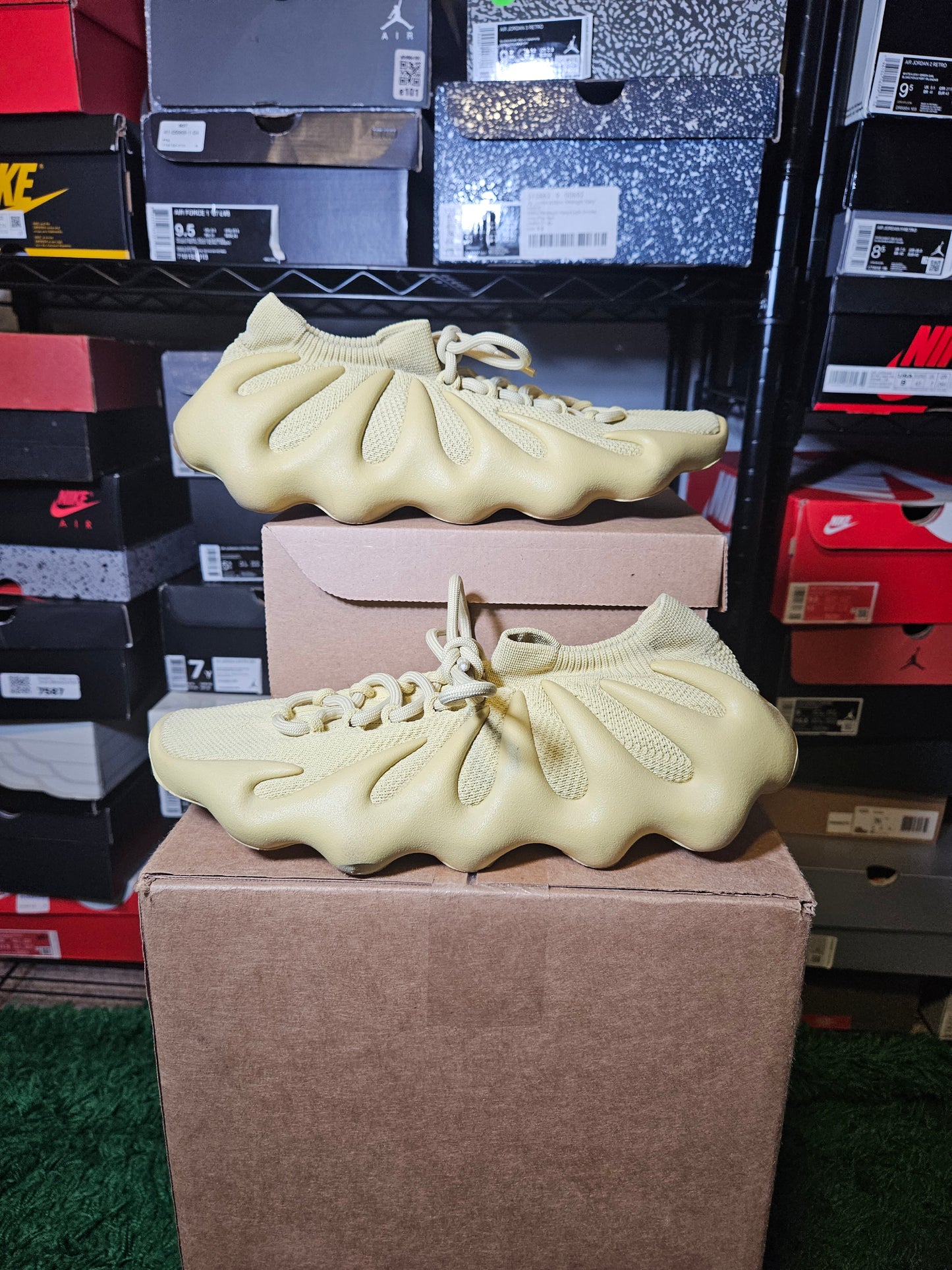 Size 9.5 - YZY 450 Sulfur