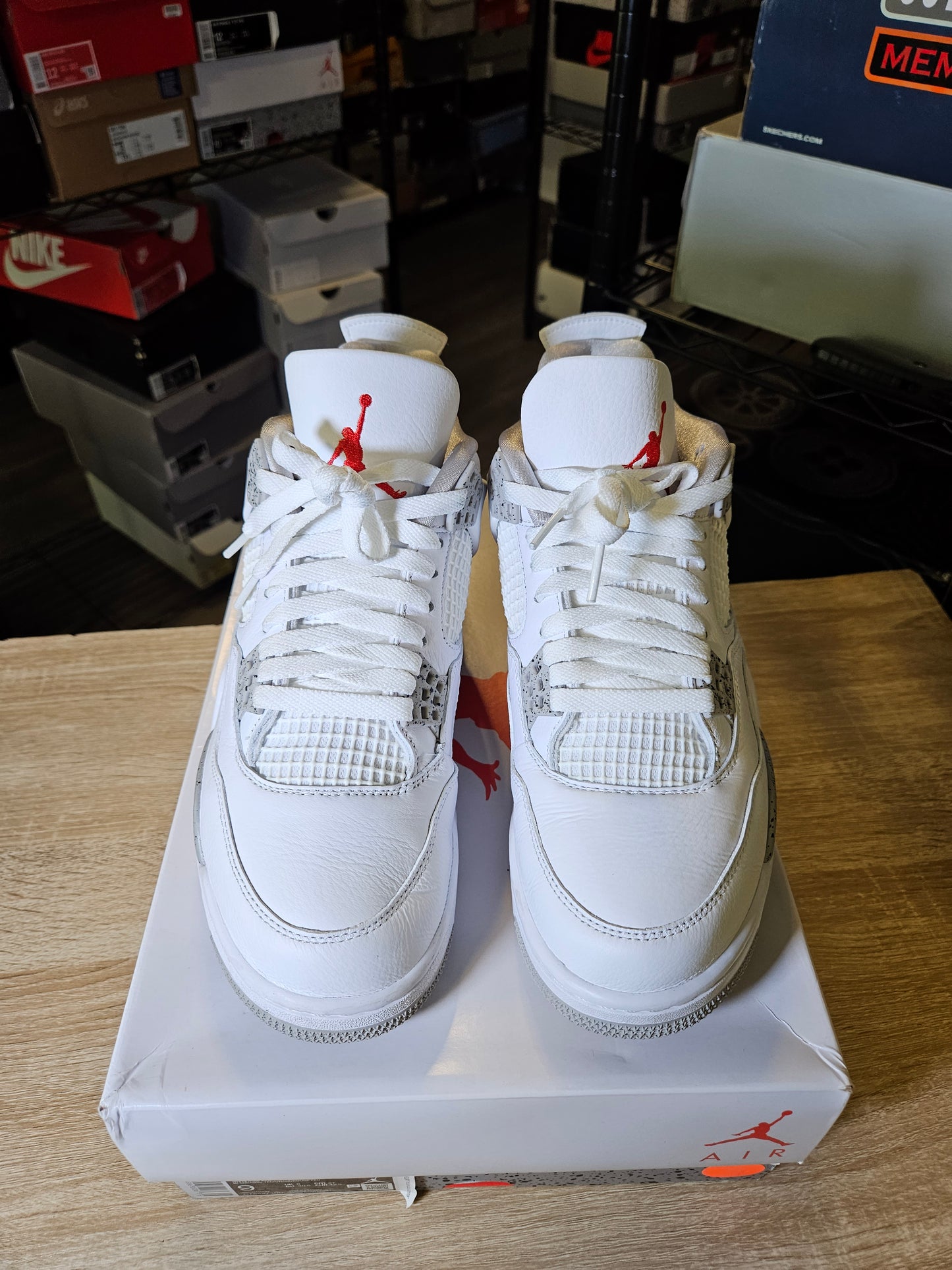 Size 9 - AJ 4 Retro Mid White Oreo