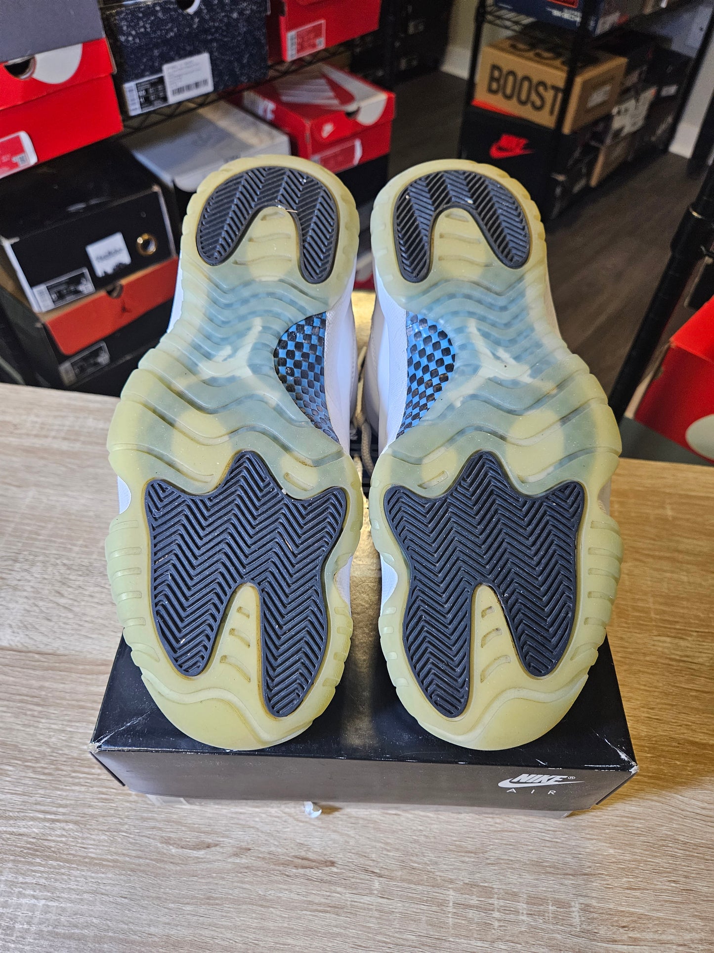 Size 10 - AJ 11 Retro Low Legend Blue