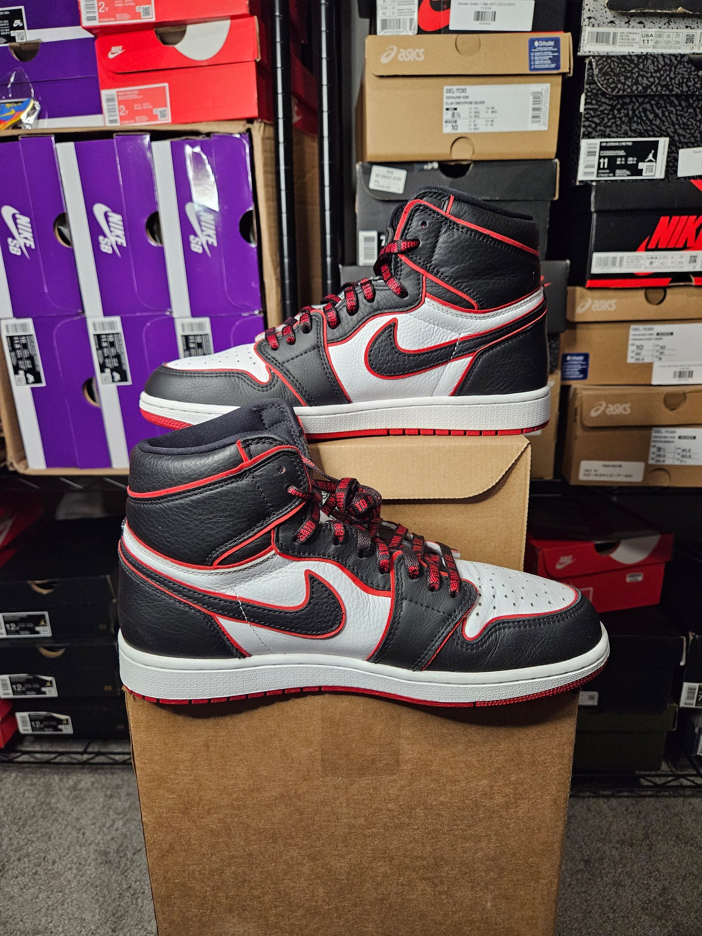 Size 10 - AJ 1 Retro High OG Bloodline 2019