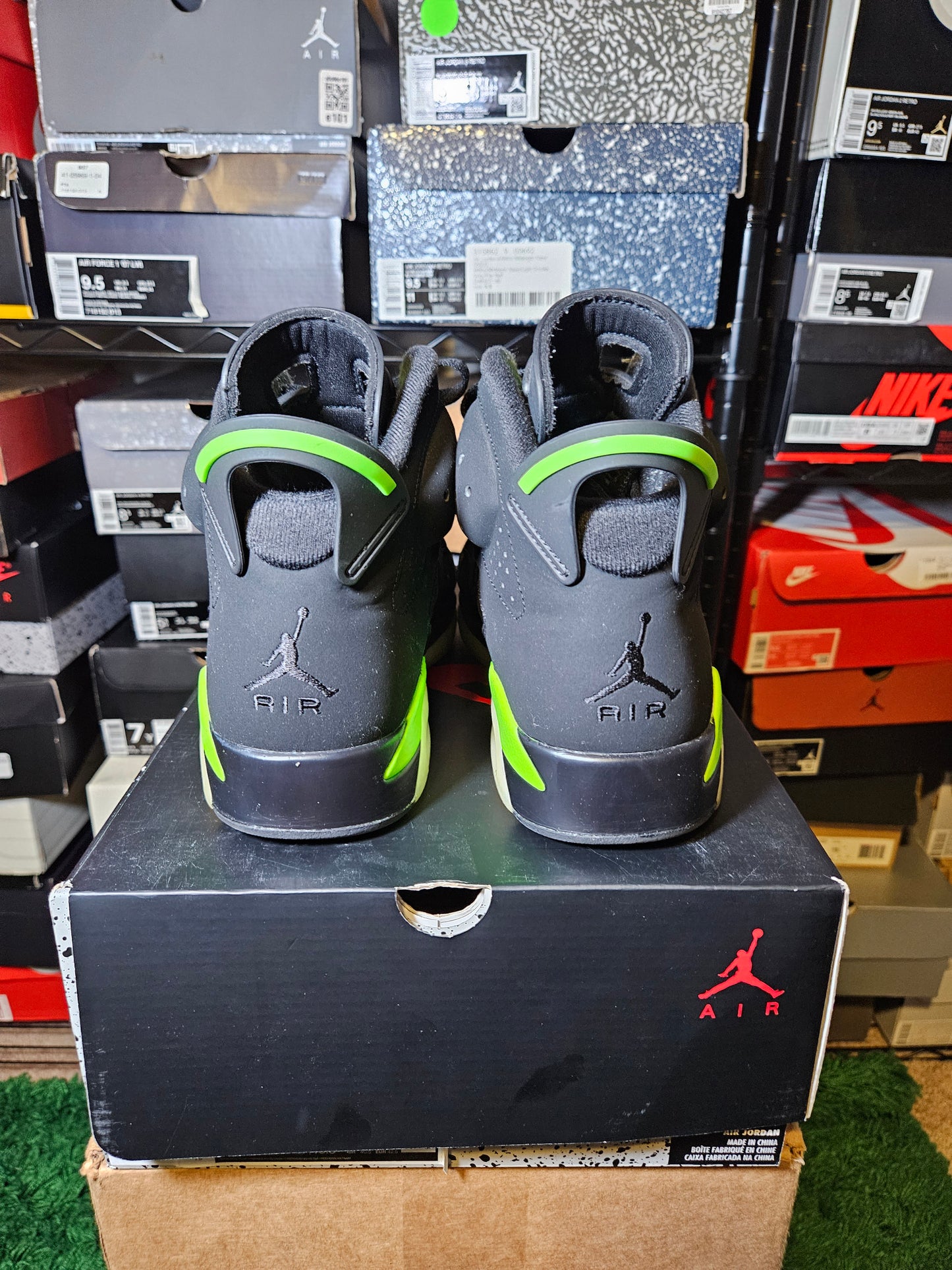 Size 9 - AJ 6 Retro Electric Green 2021