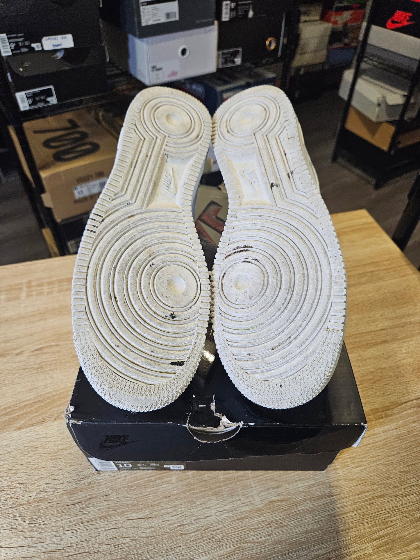 Size 10 - Air Force 1 Supreme